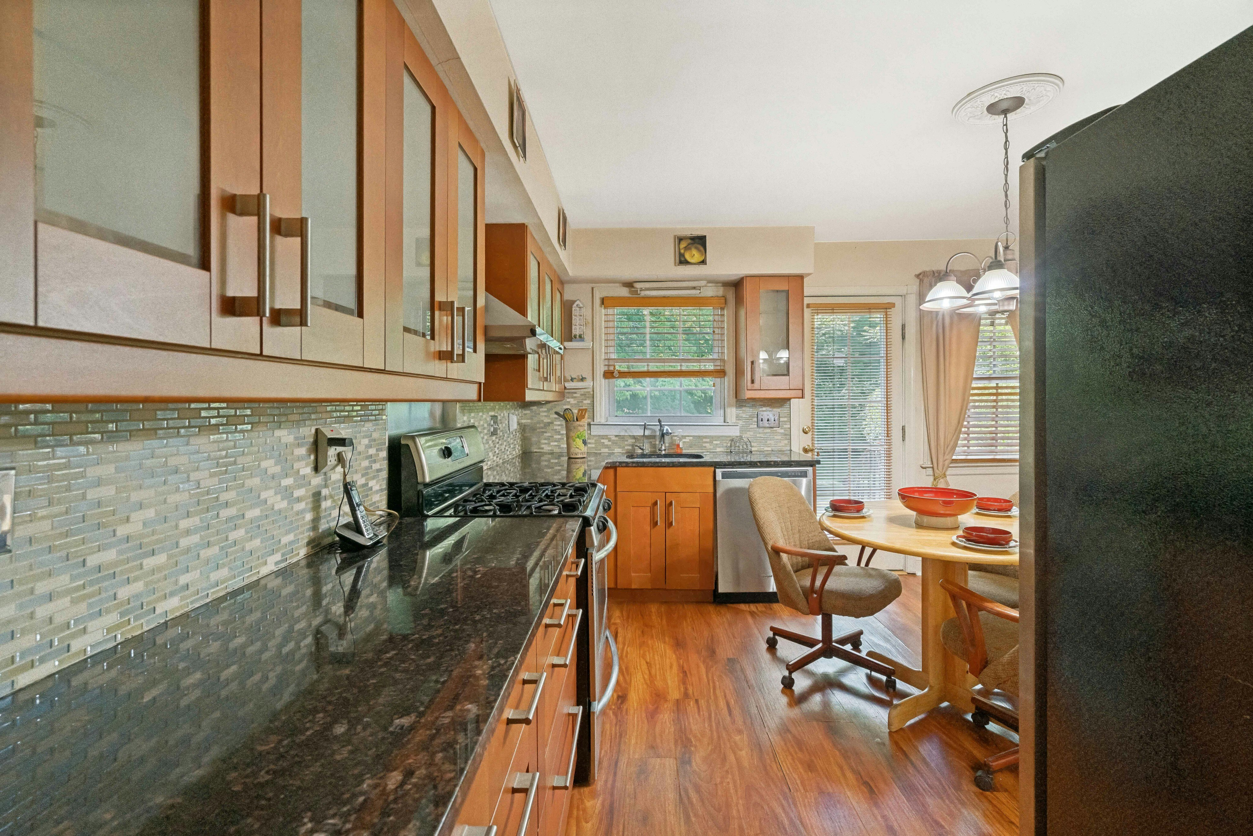 10-01 Plymouth Drive 