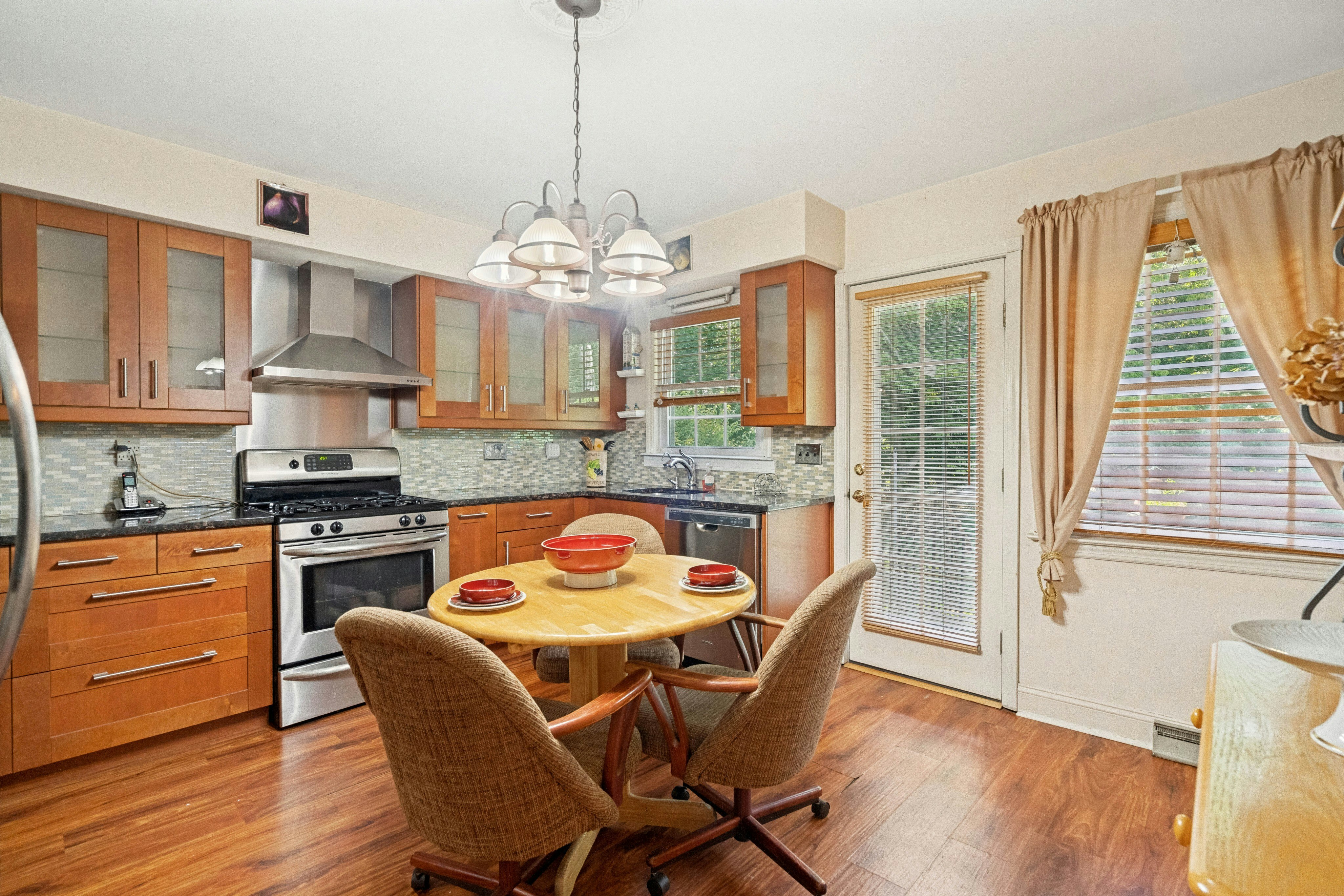 10-01 Plymouth Drive 