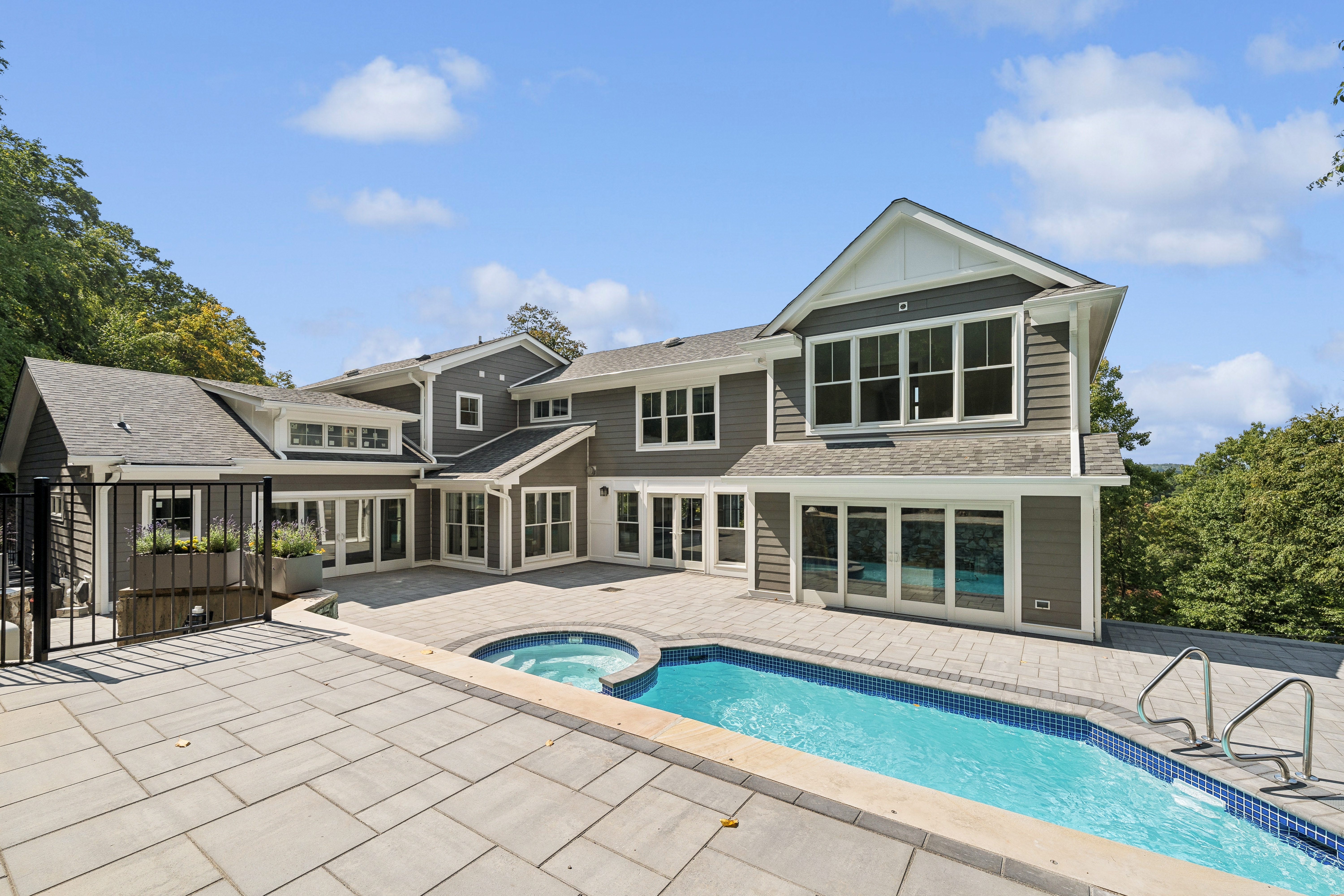 976 Scioto Drive 