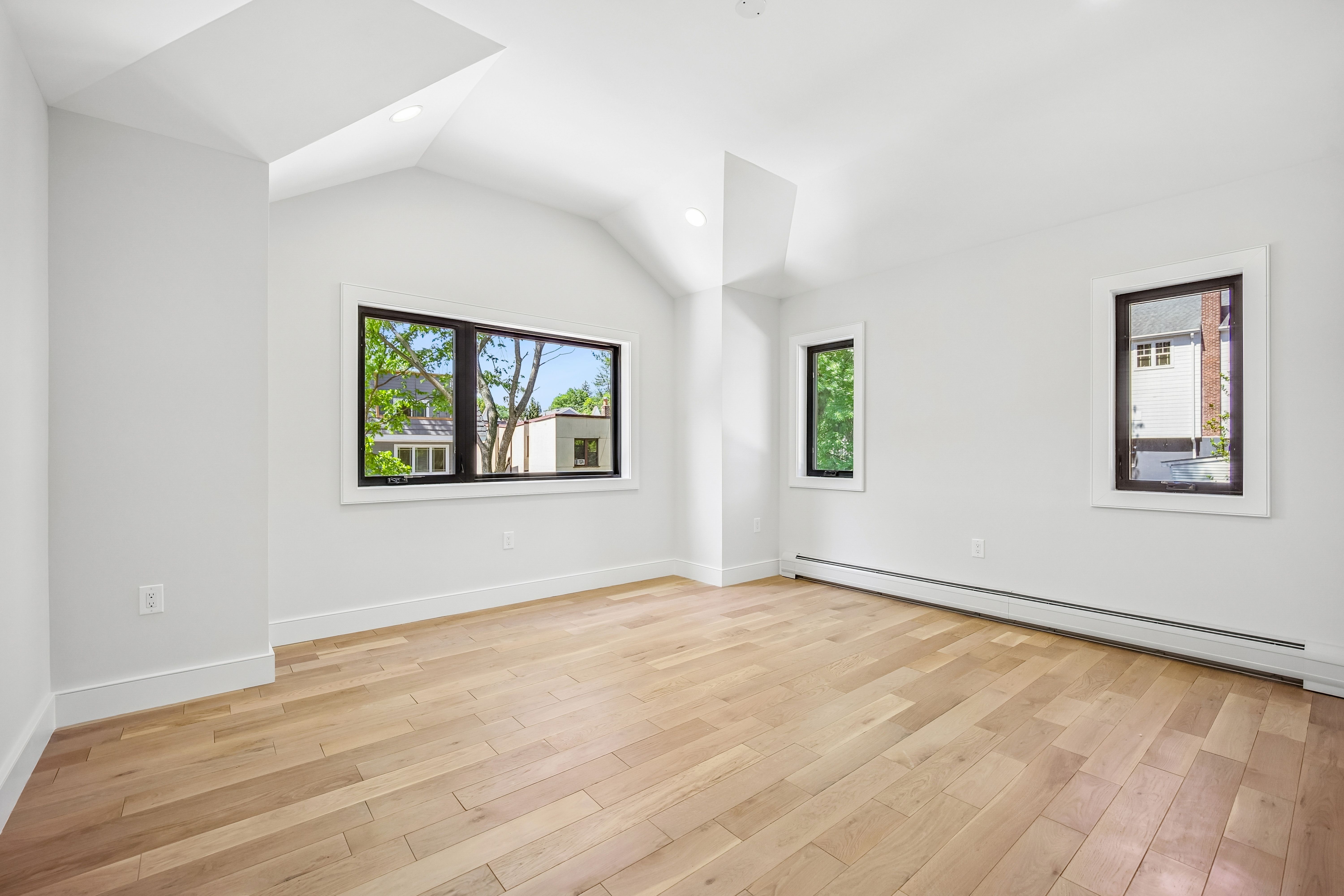 33 Lincoln Avenue 
