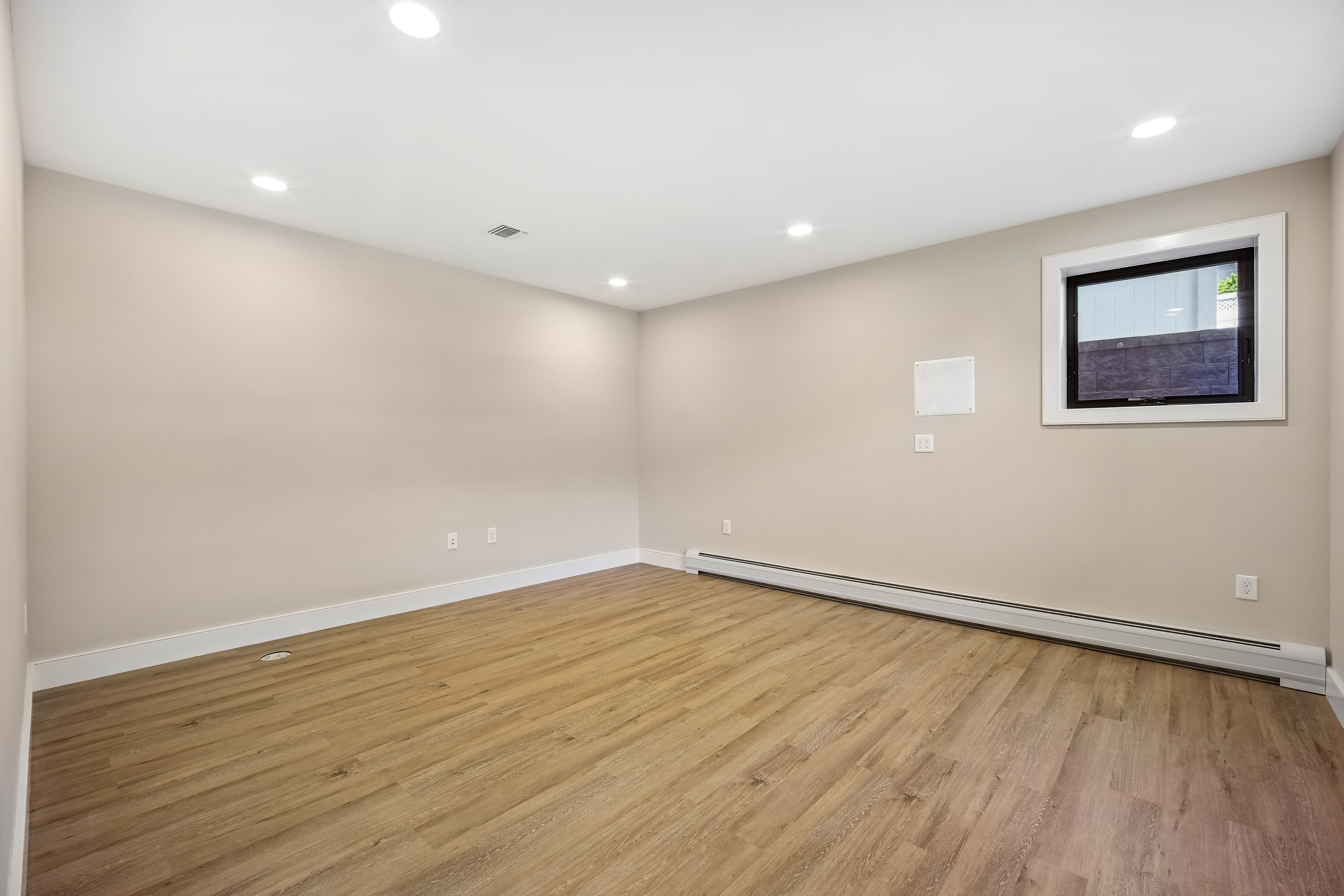 33 Lincoln Avenue 