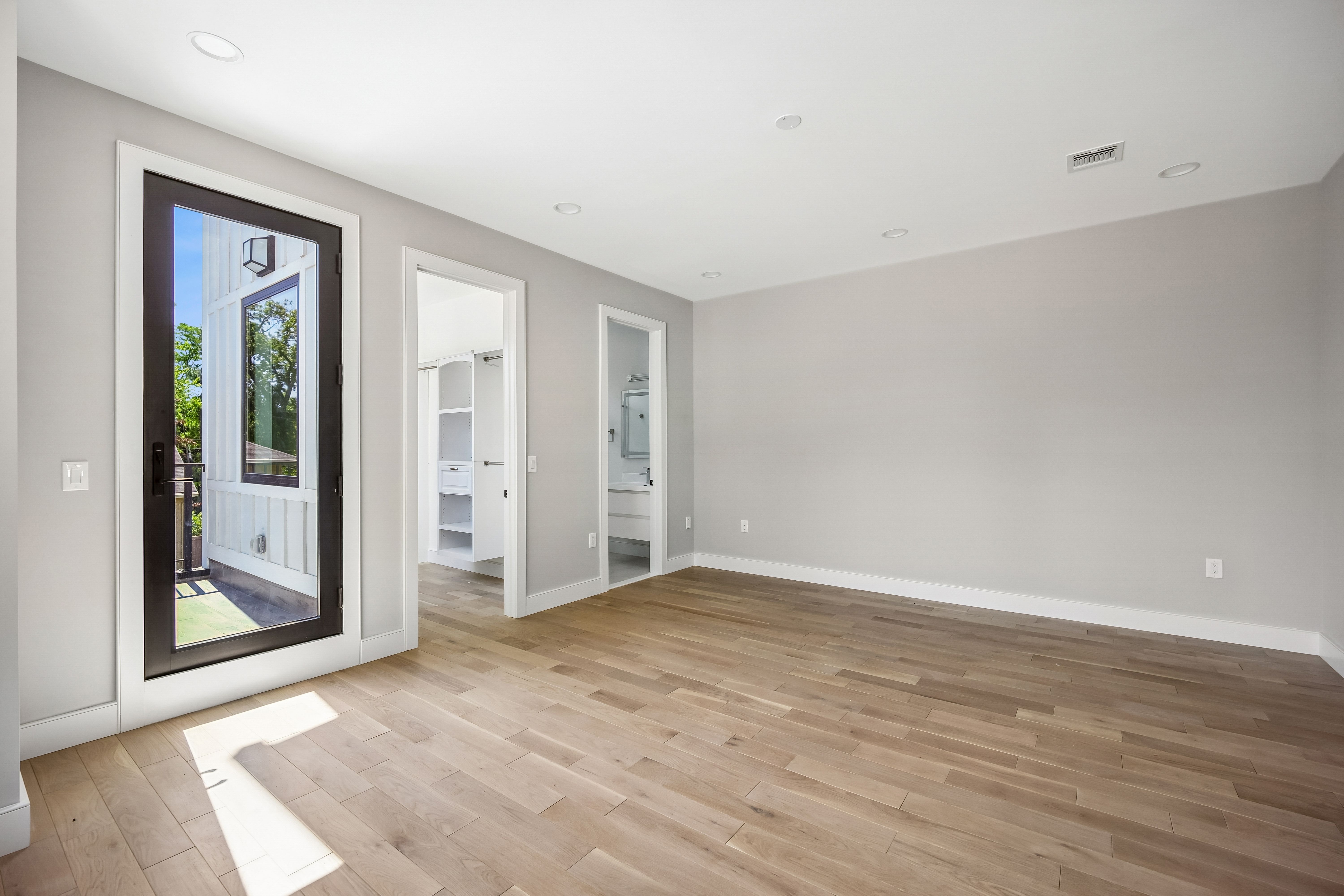 33 Lincoln Avenue 