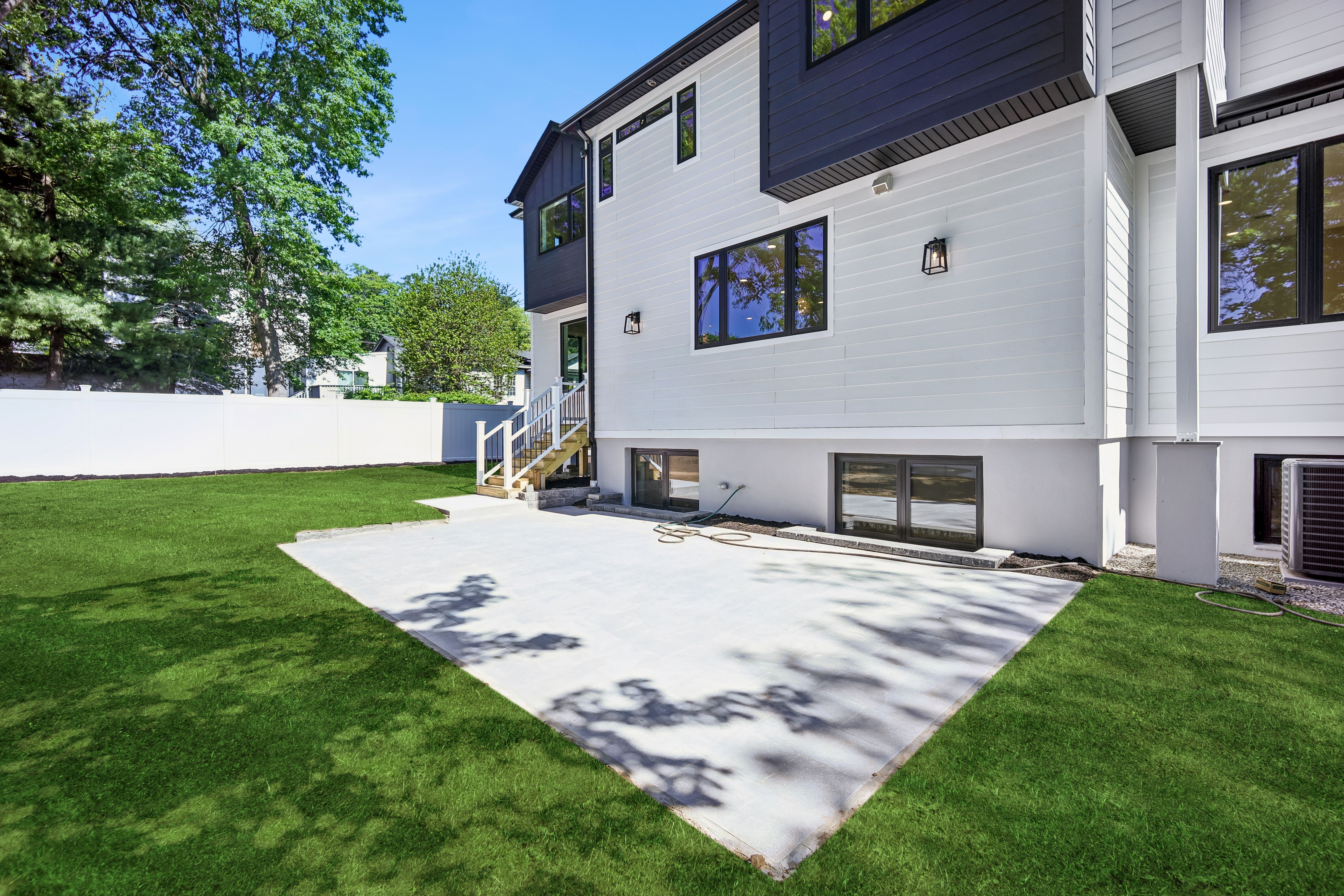 33 Lincoln Avenue 