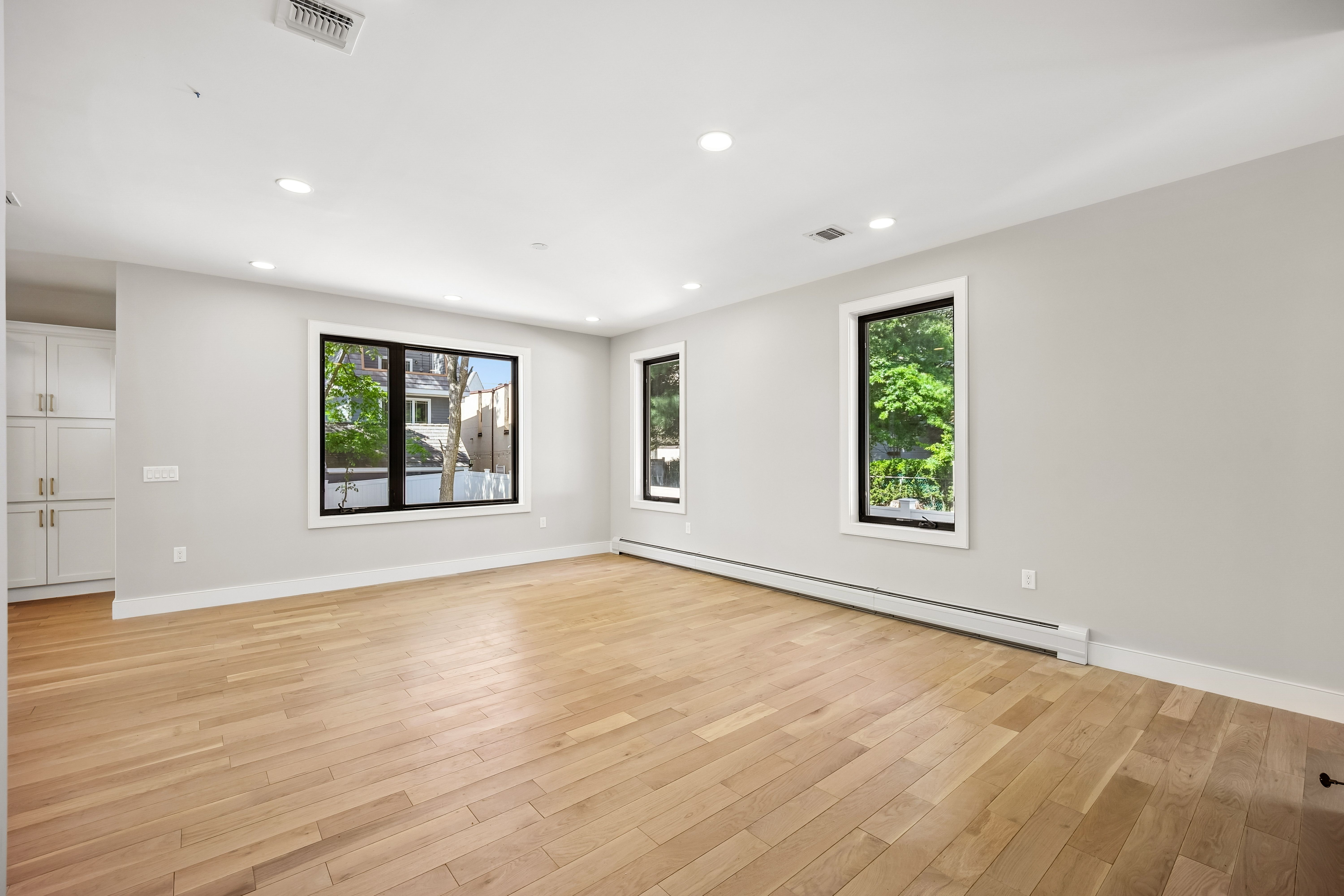 33 Lincoln Avenue 