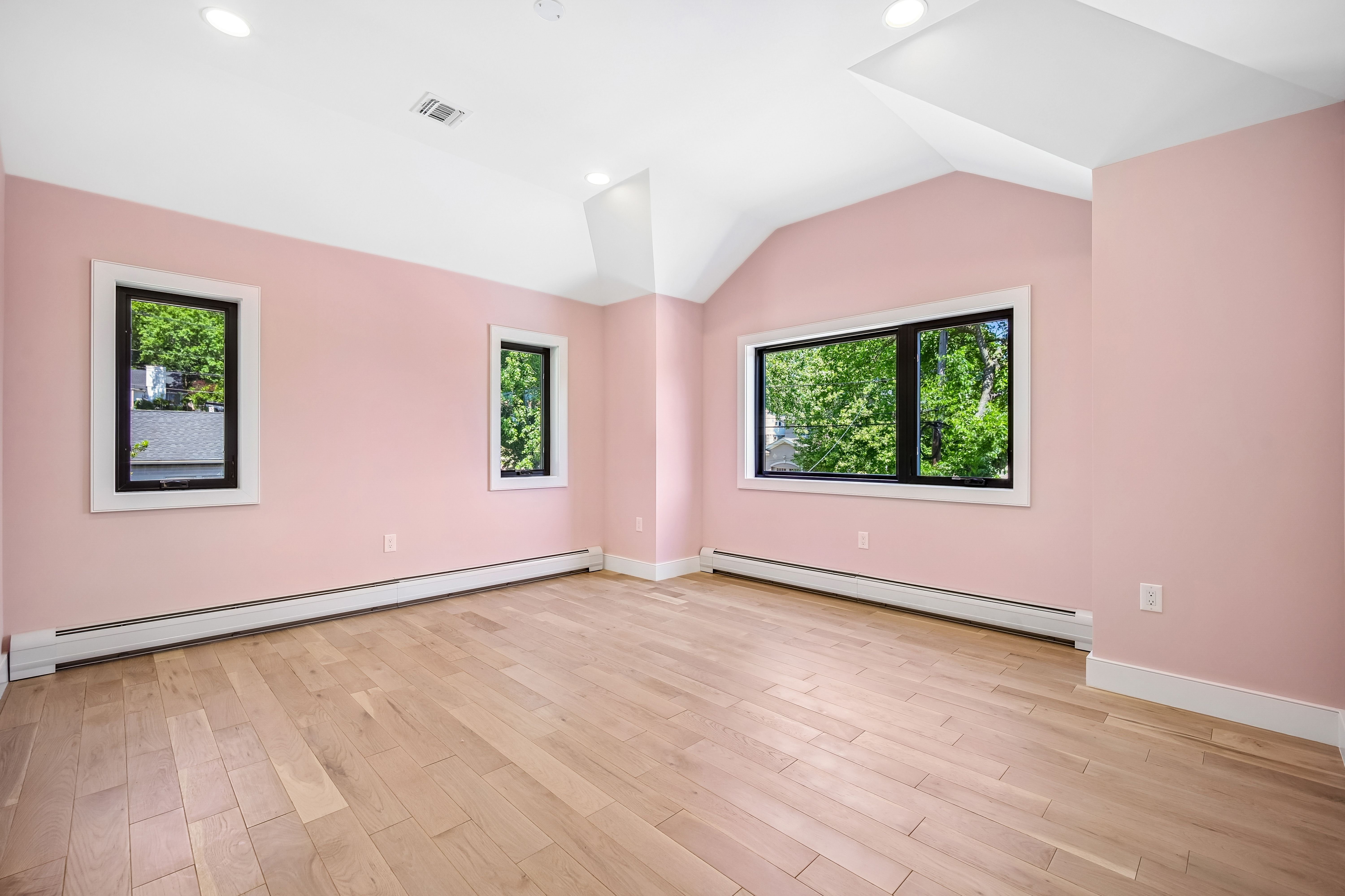 33 Lincoln Avenue 