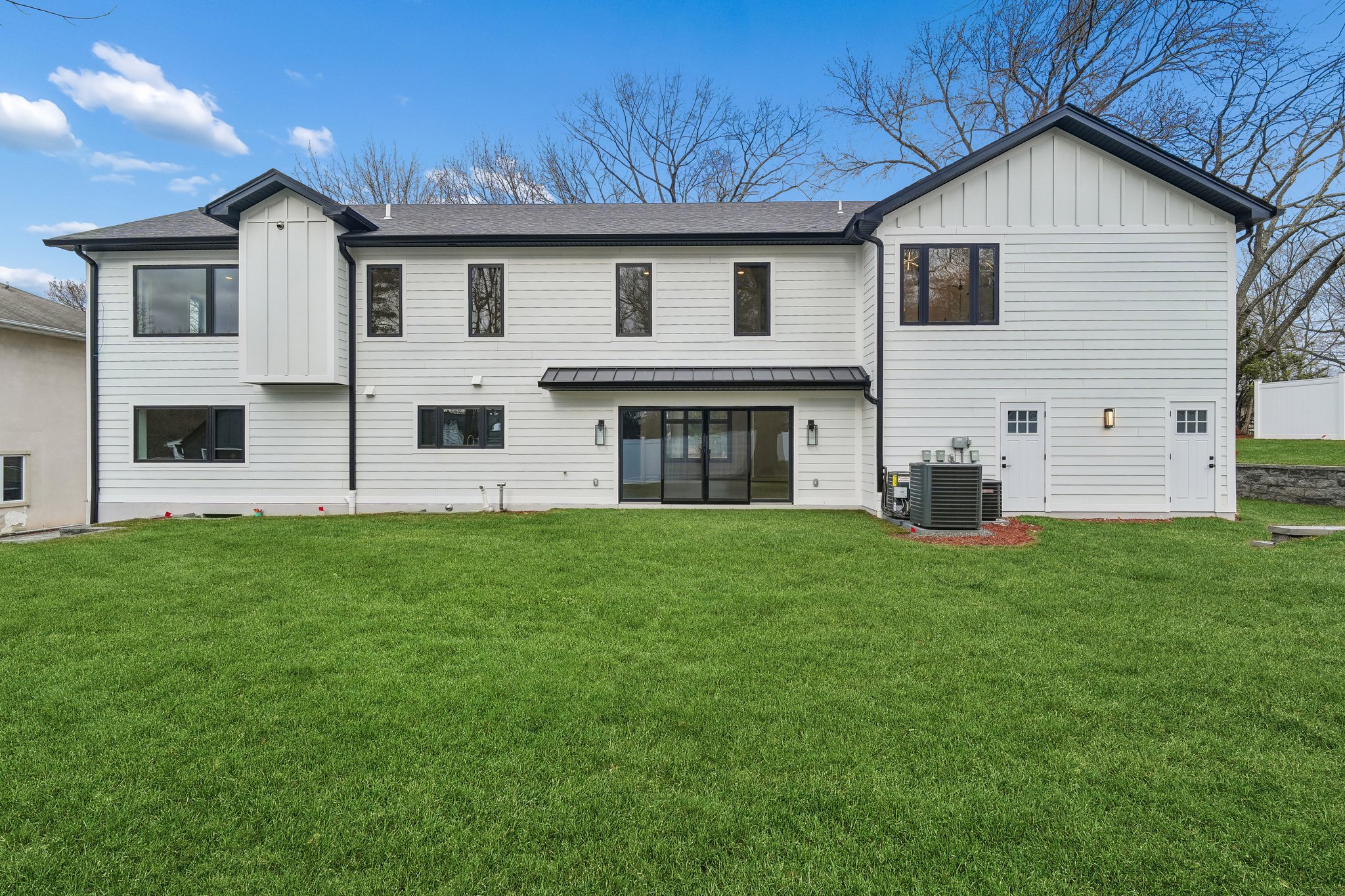 292 Magnolia Avenue 