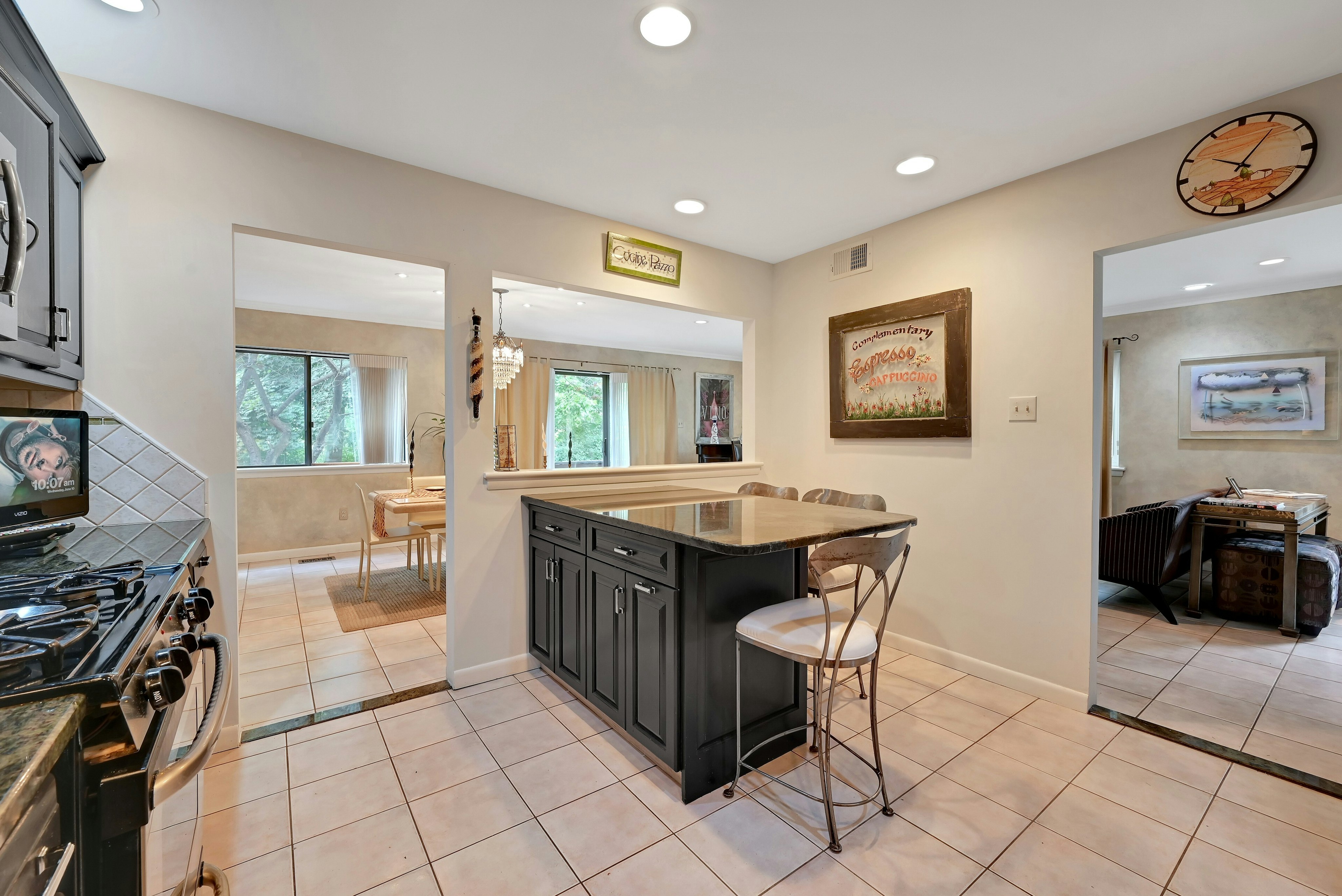 211 Yorktowne Court #211F 