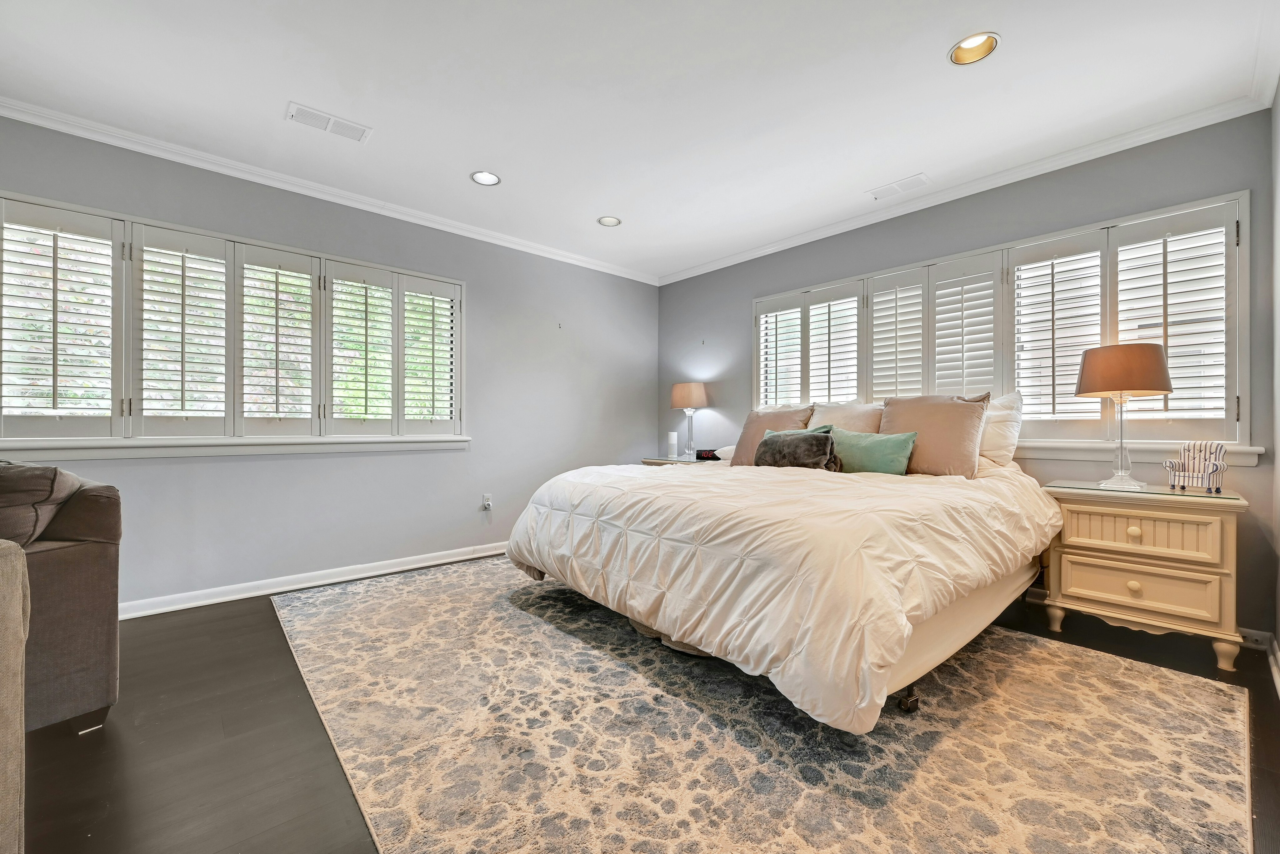 211 Yorktowne Court #211F 