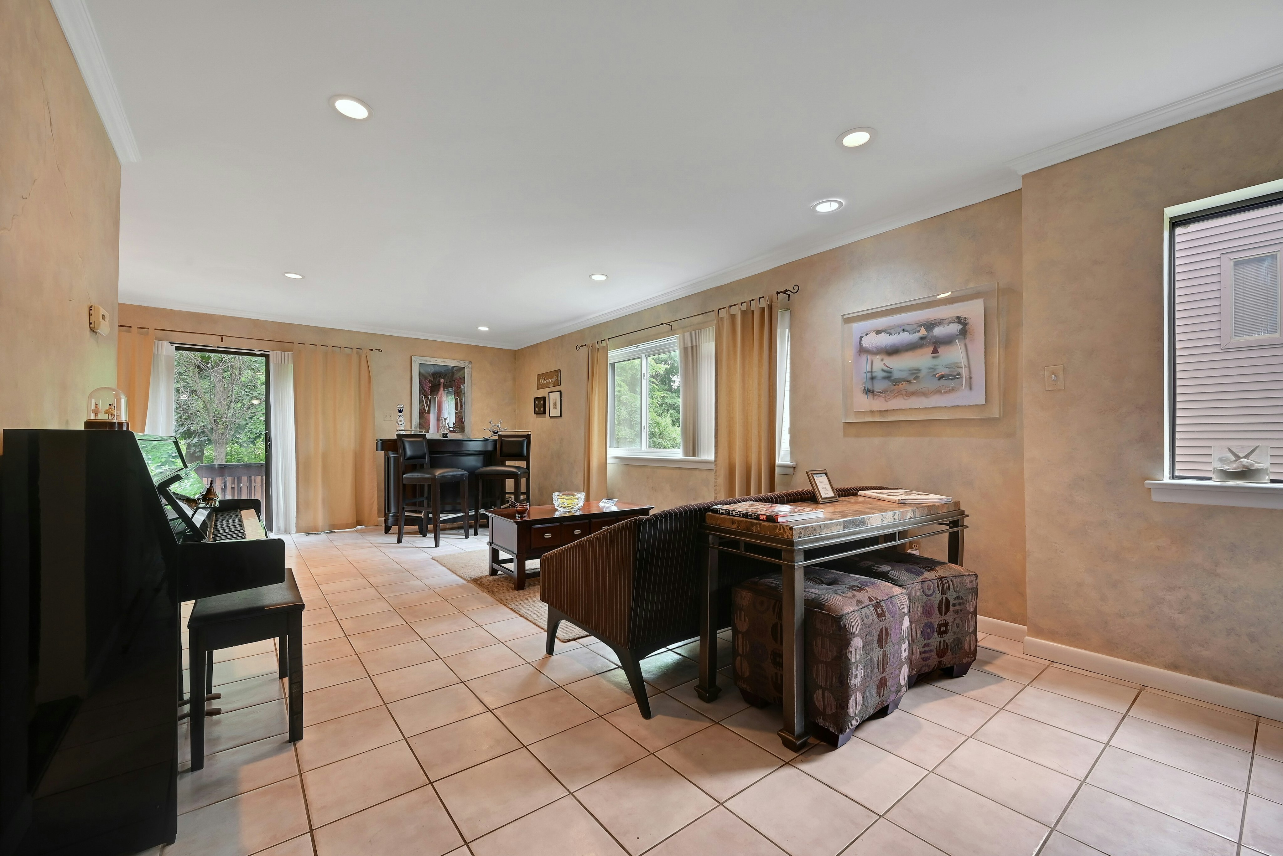 211 Yorktowne Court #211F 