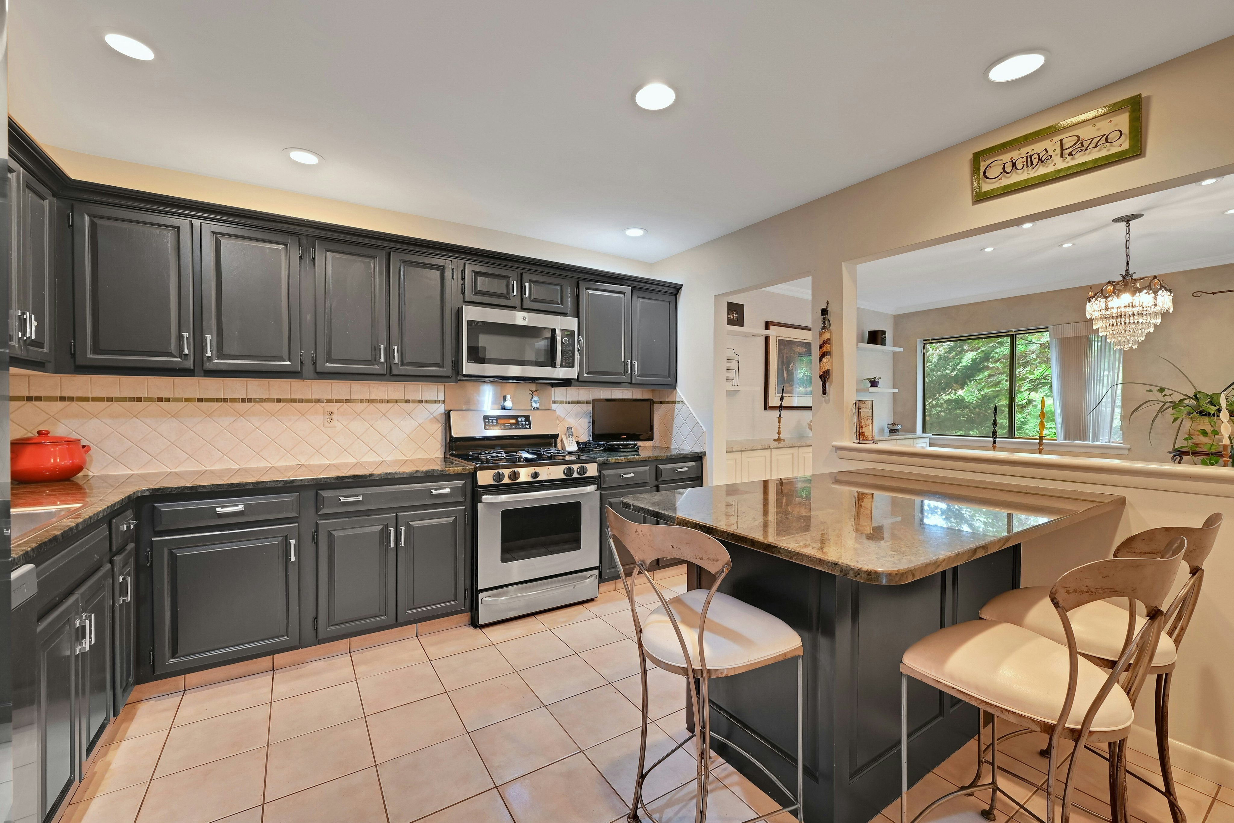 211 Yorktowne Court #211F 
