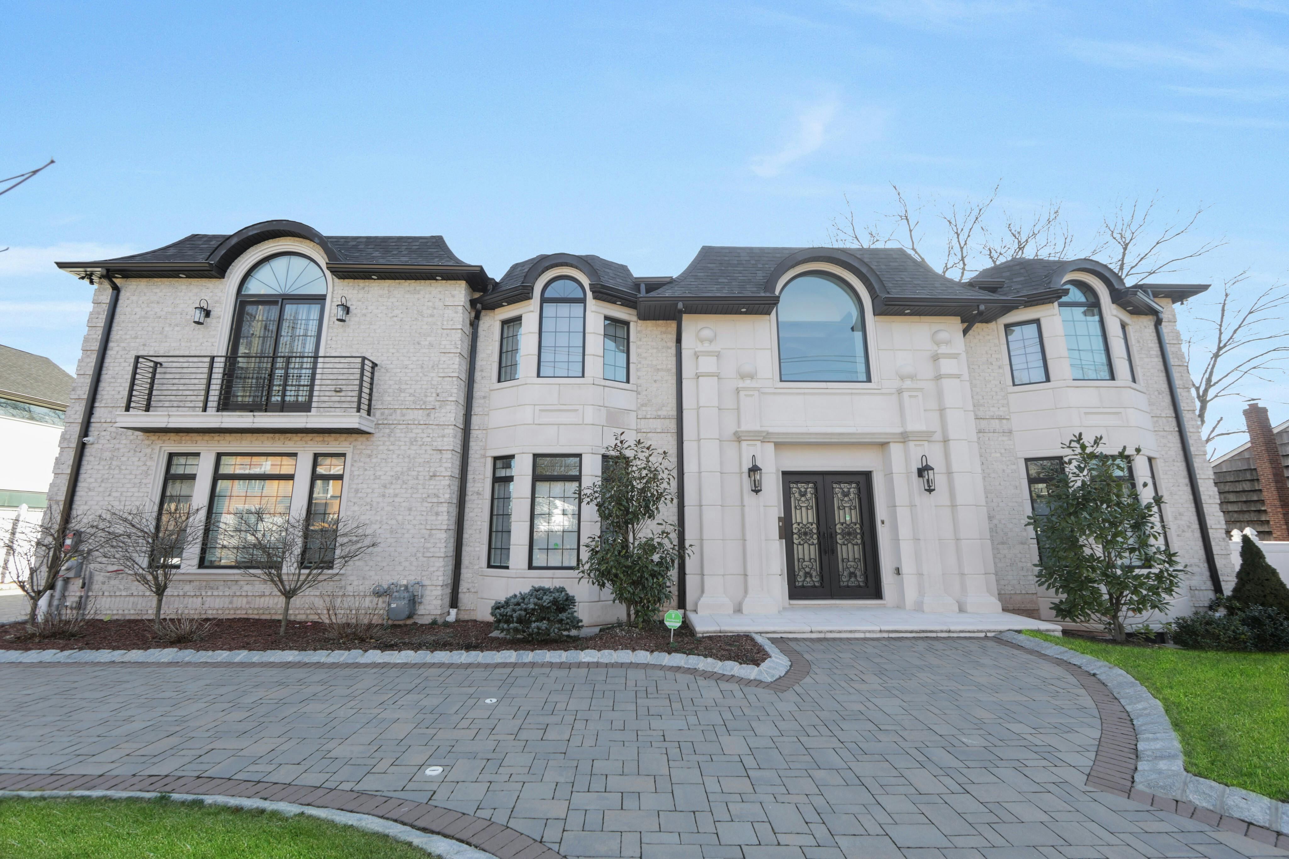 6 Allison Drive 