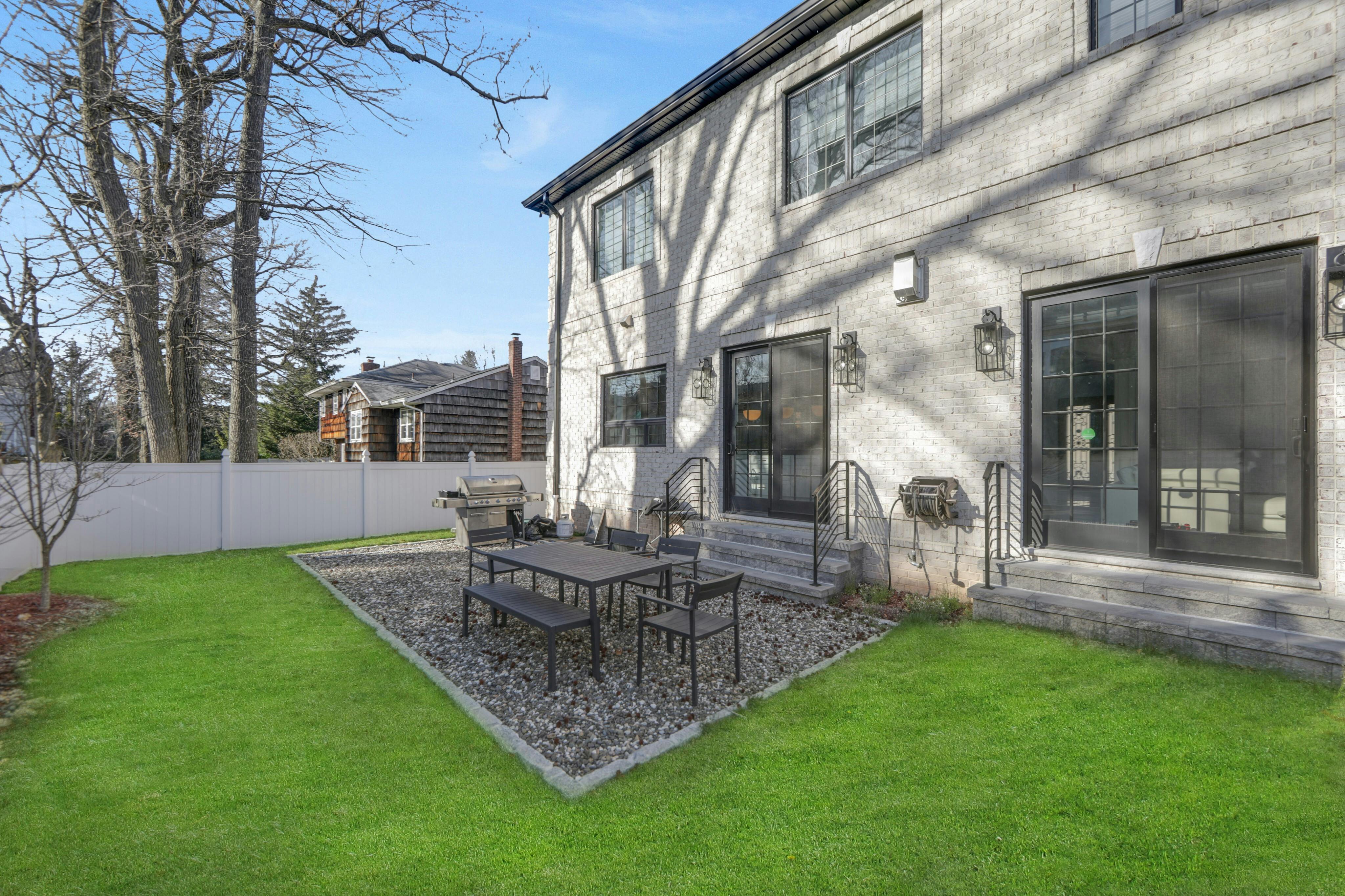 6 Allison Drive 