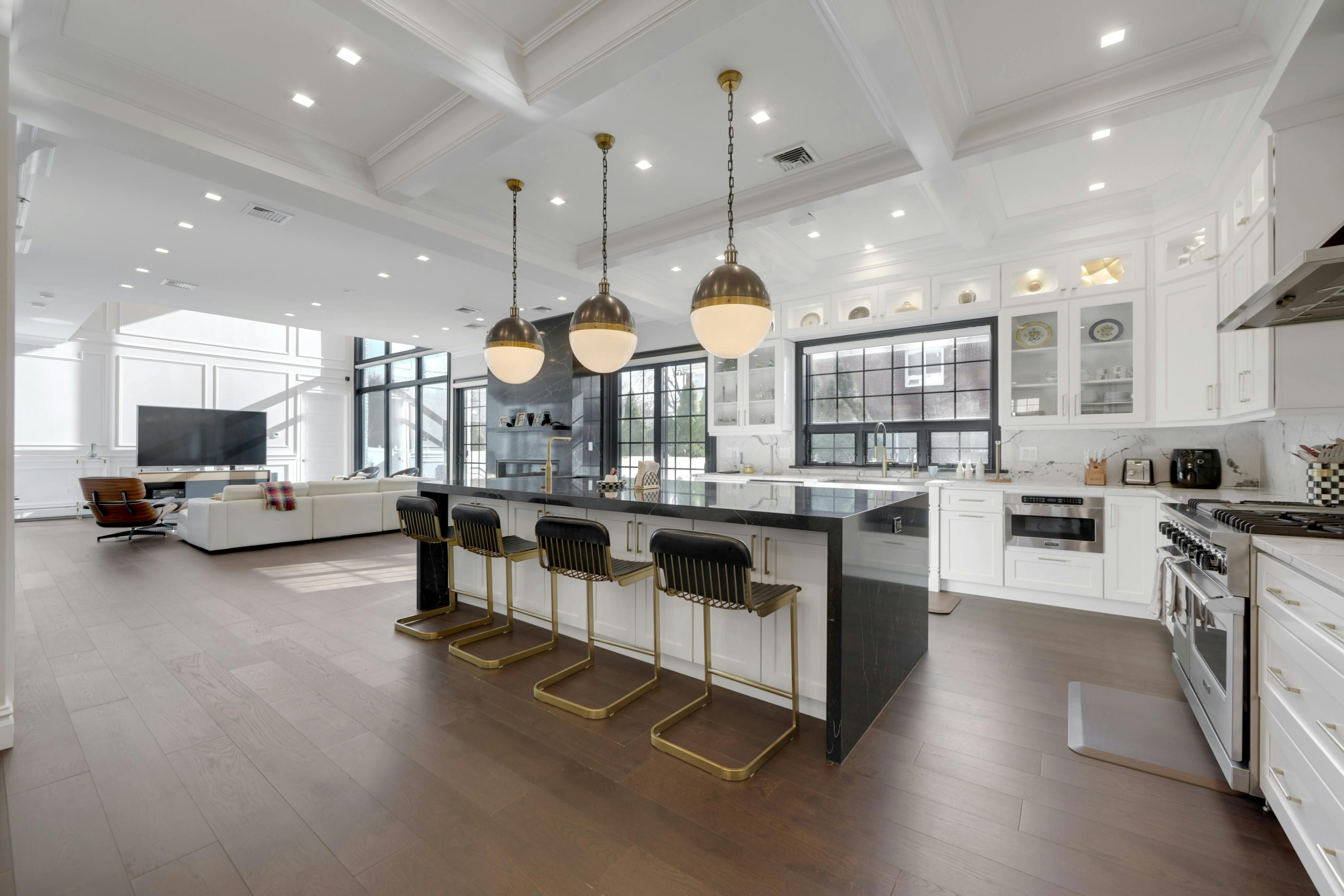 6 Allison Drive 