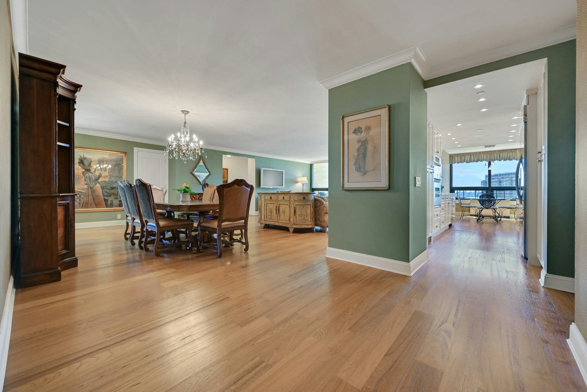 800 Palisade Avenue Unit 901 