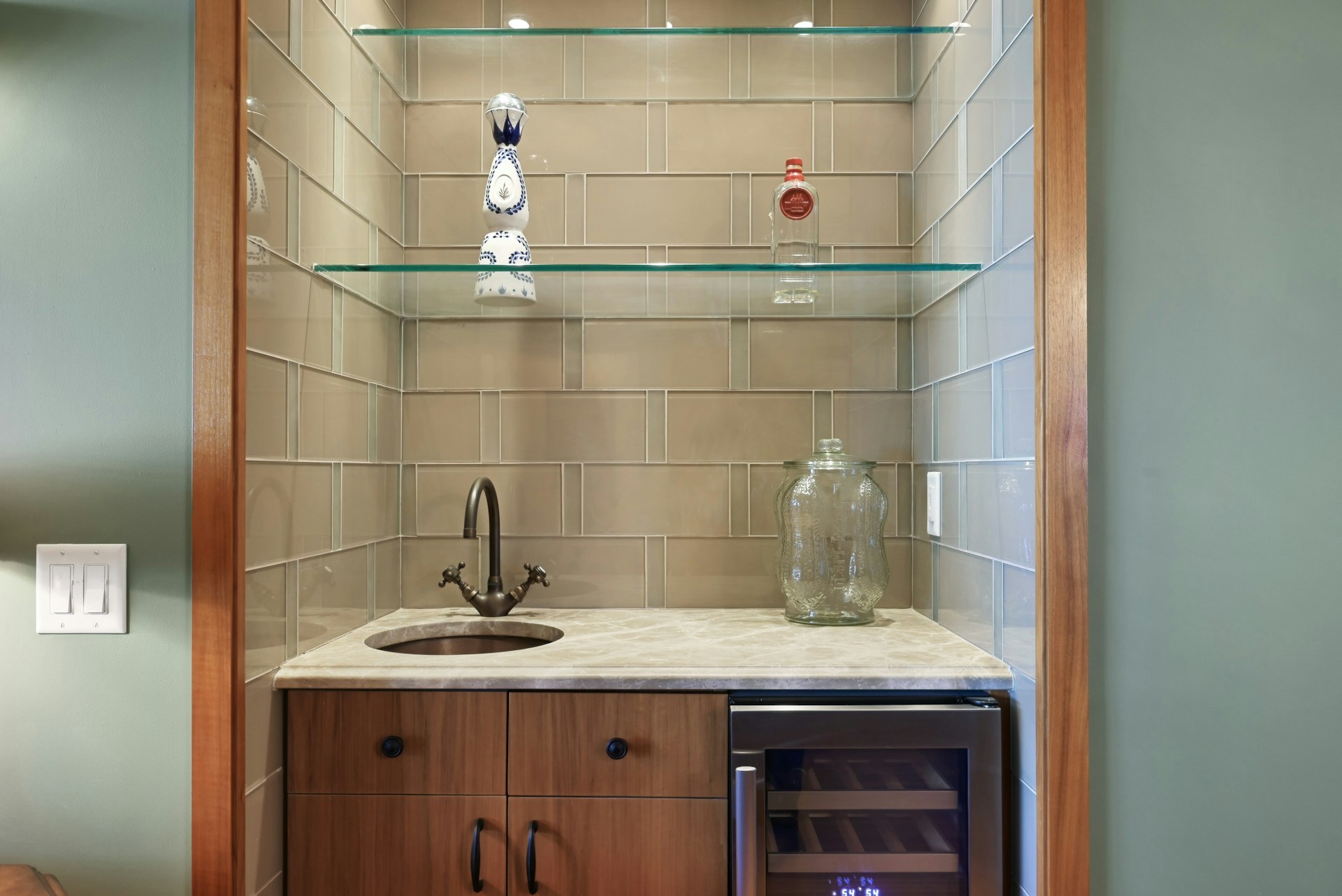 800 Palisade Avenue Unit 901 