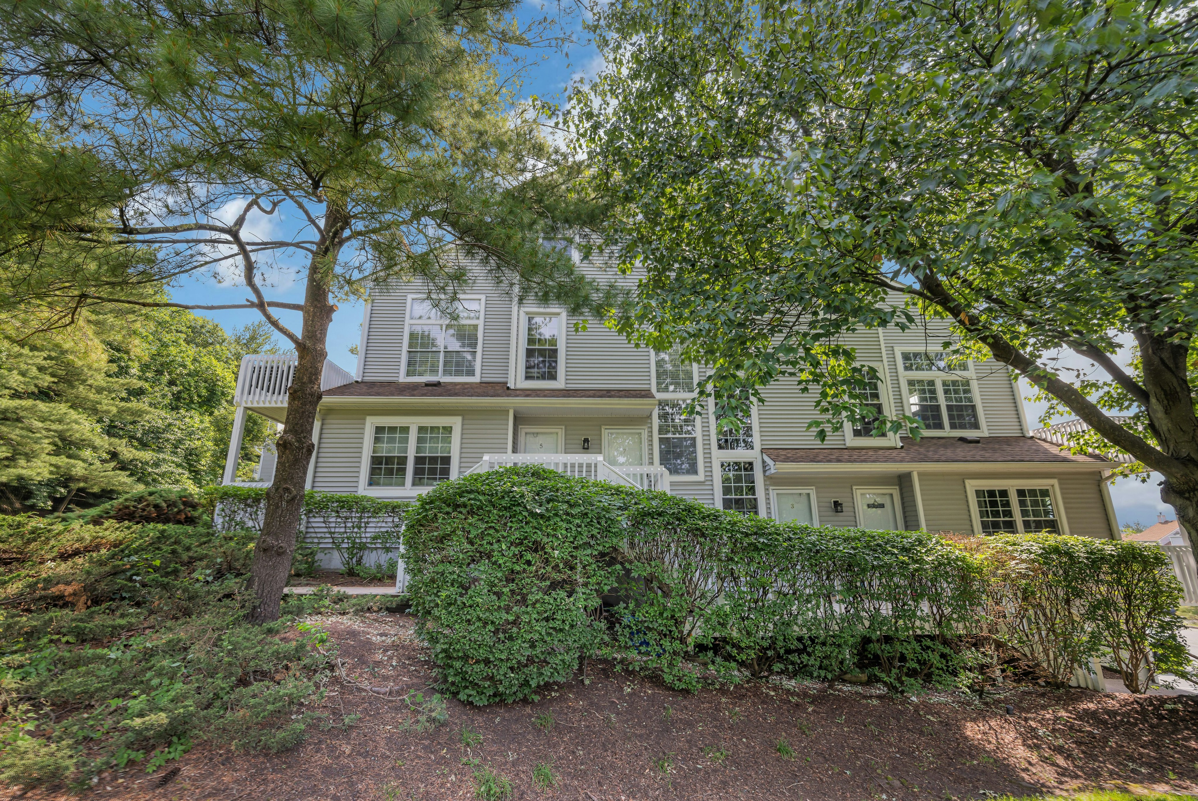 7 Eagles Notch Drive 