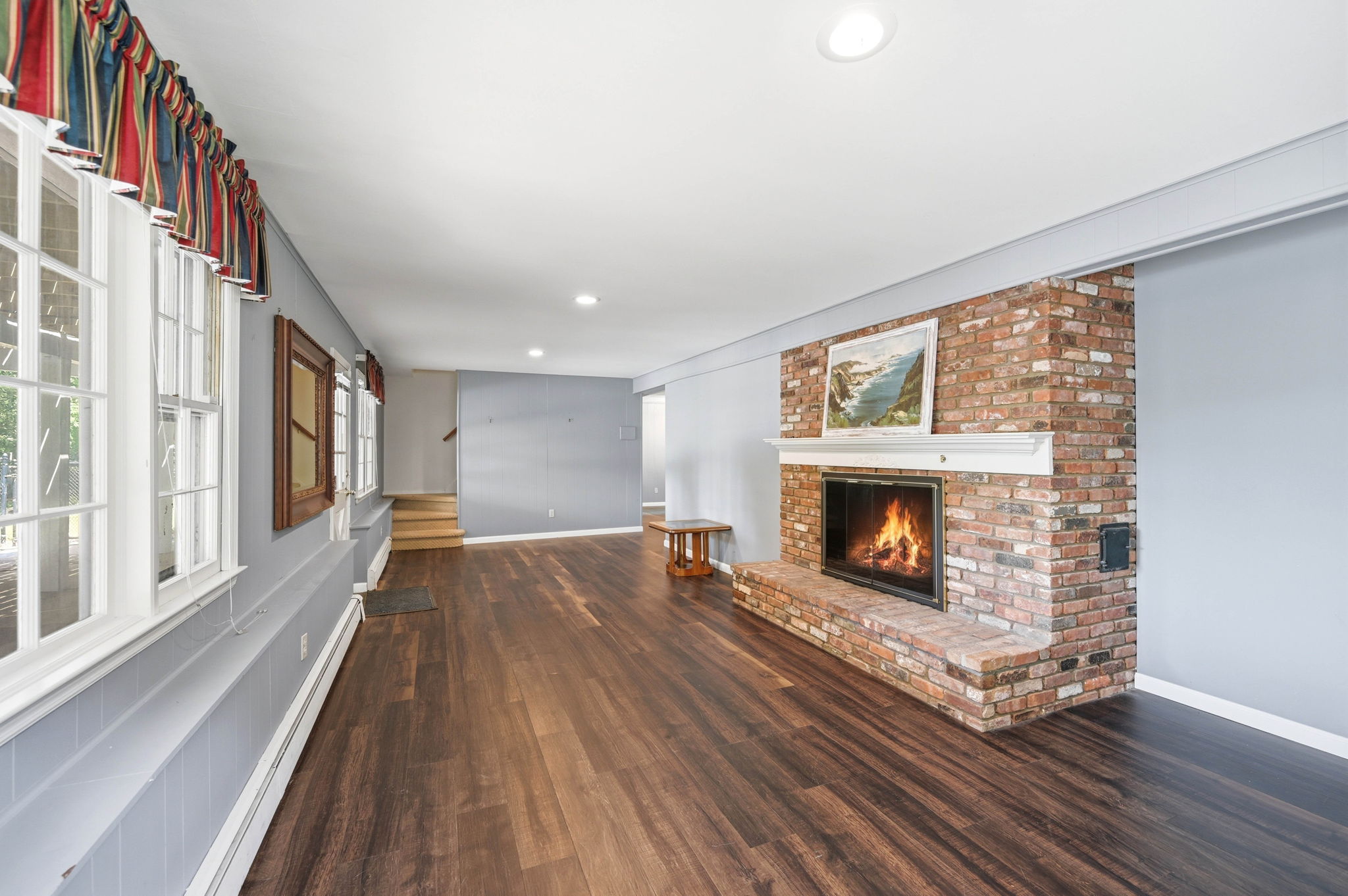 376 Lakeview Drive 