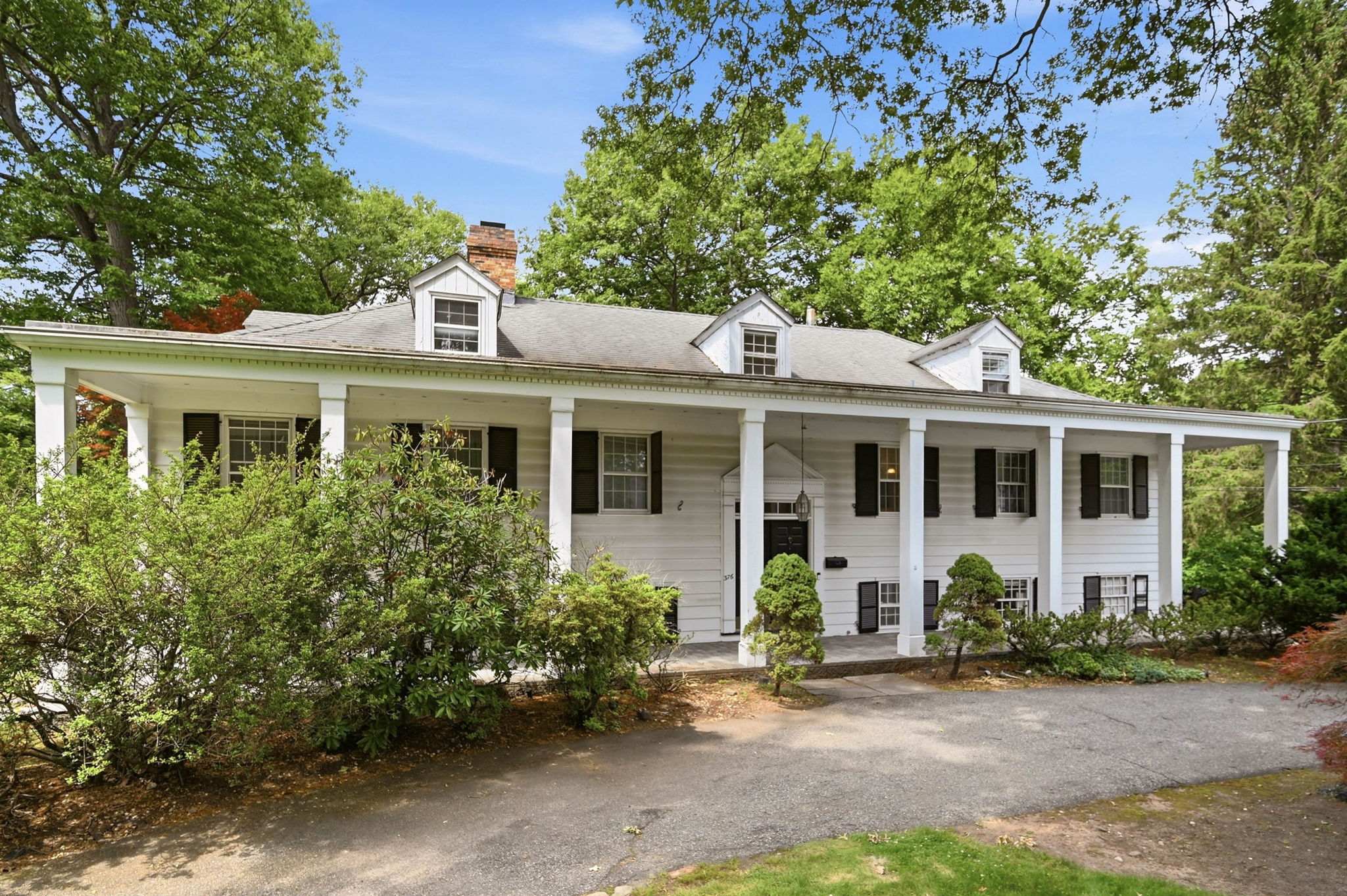 376 Lakeview Drive 