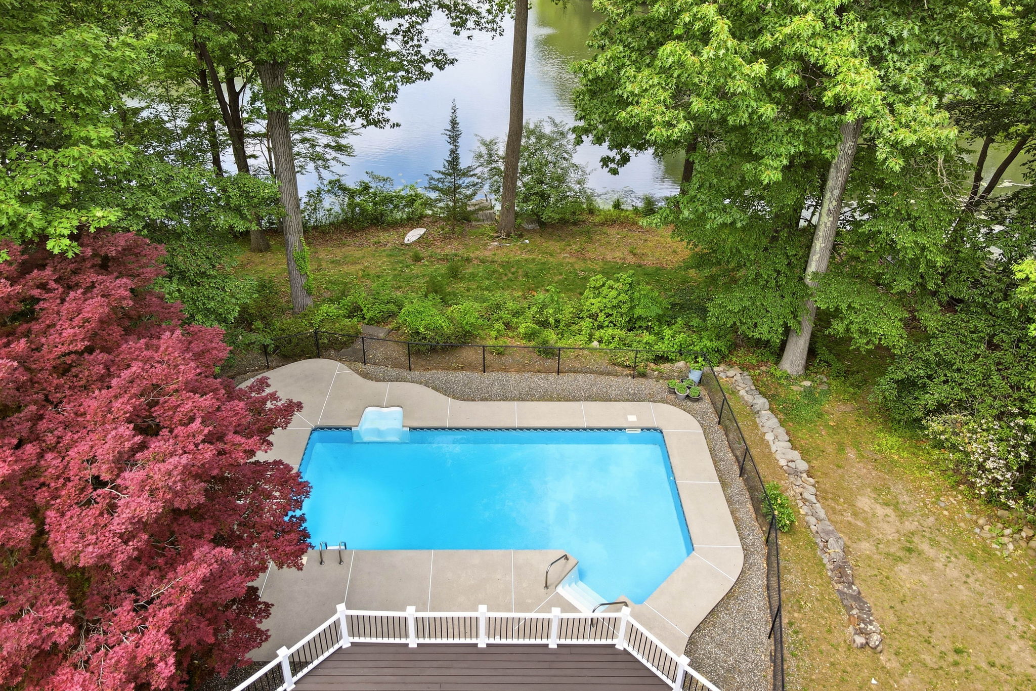 376 Lakeview Drive 