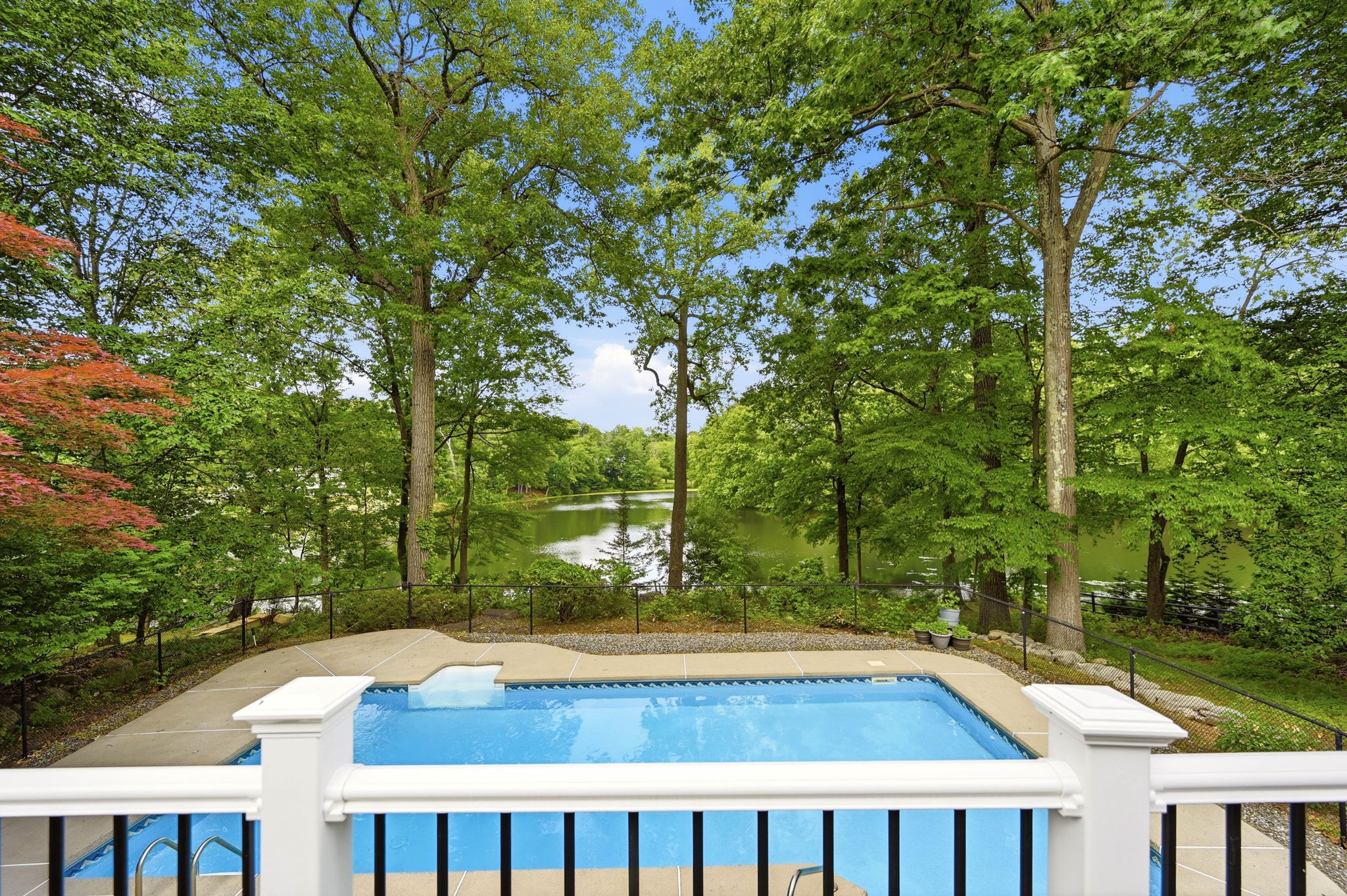 376 Lakeview Drive 
