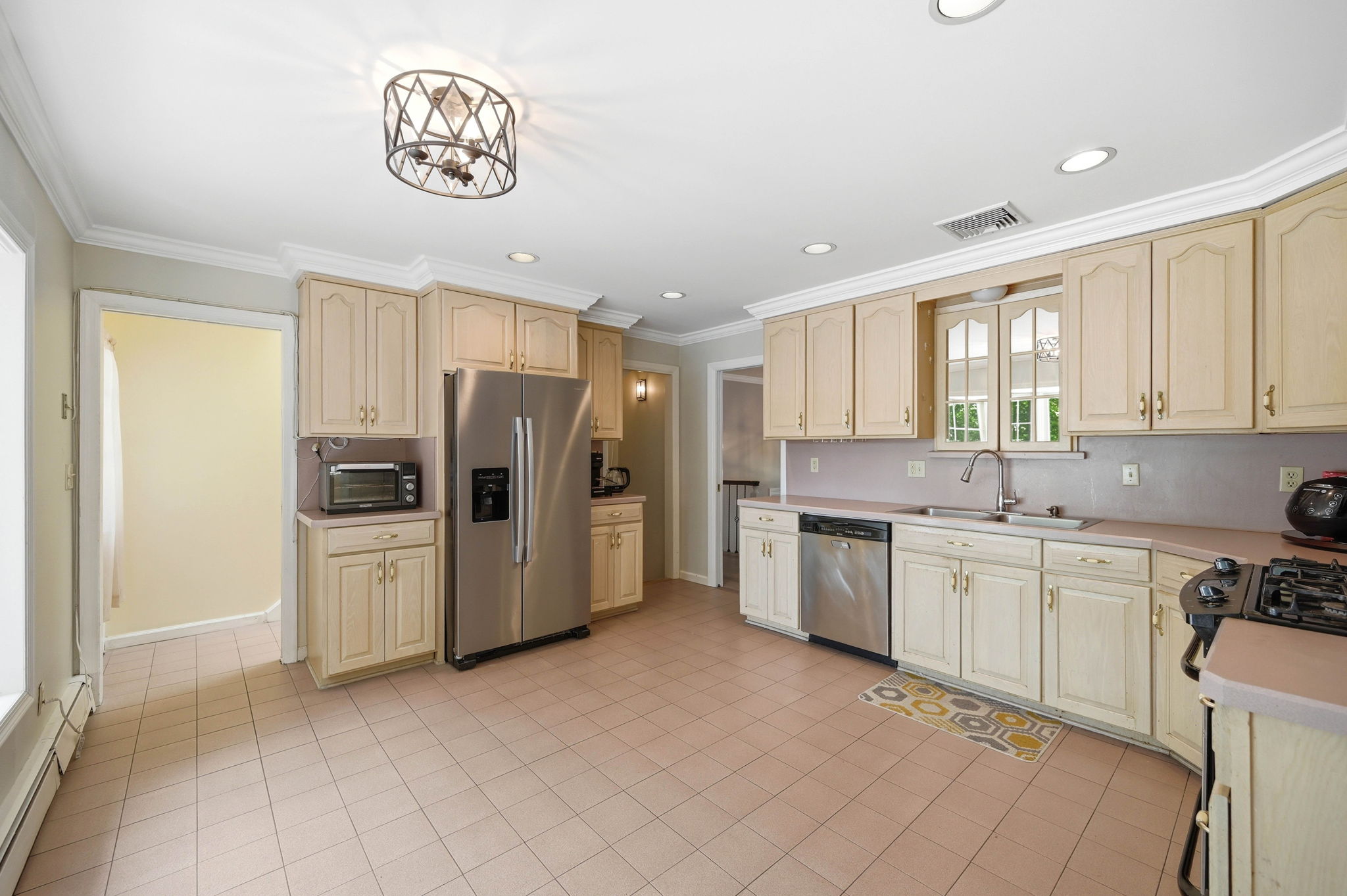 376 Lakeview Drive 