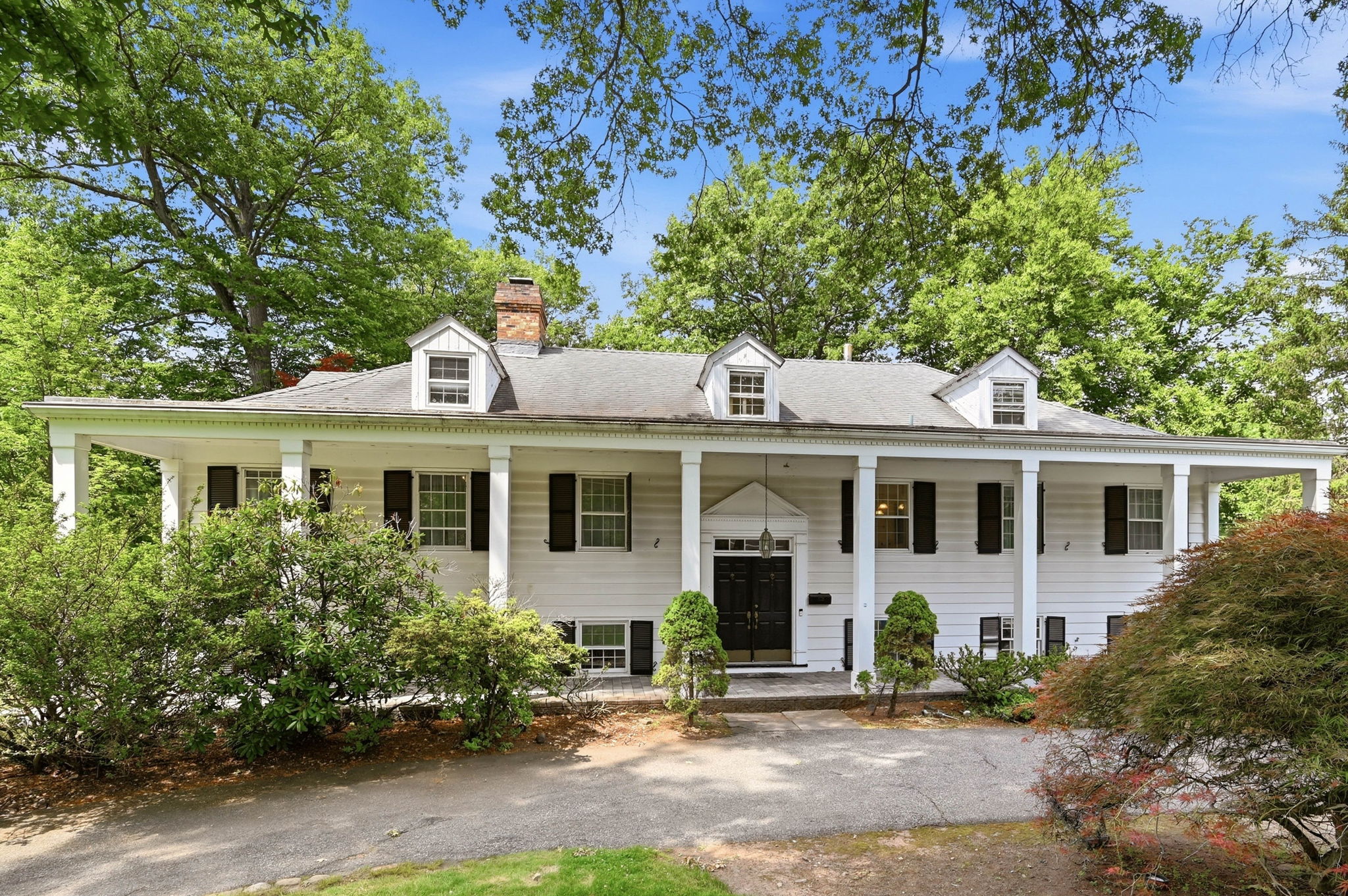 376 Lakeview Drive 