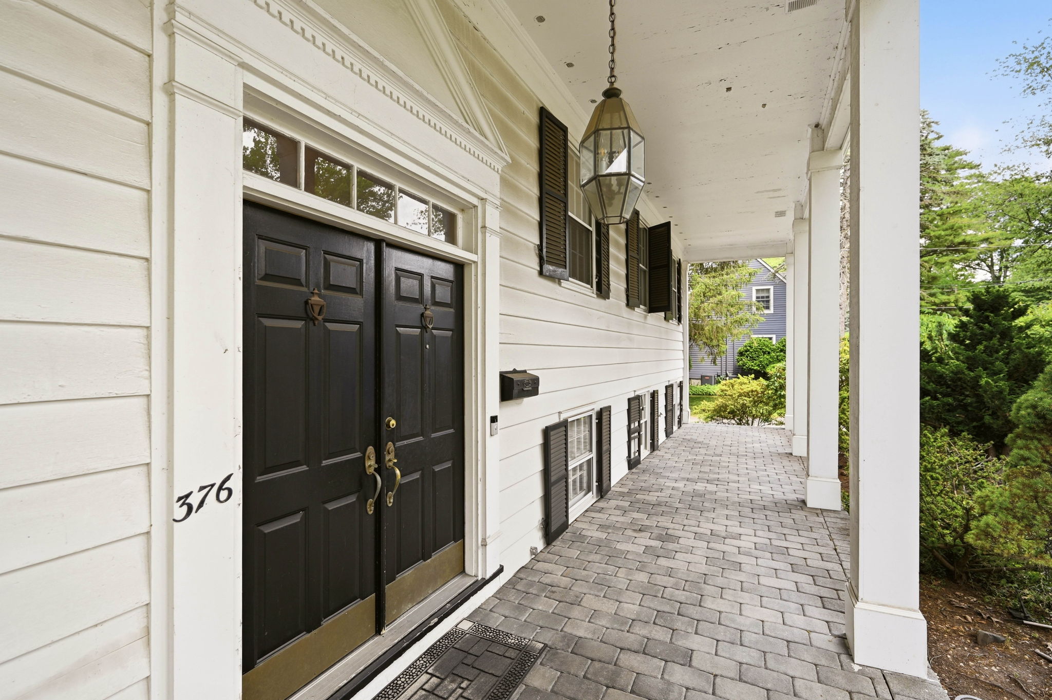 376 Lakeview Drive 