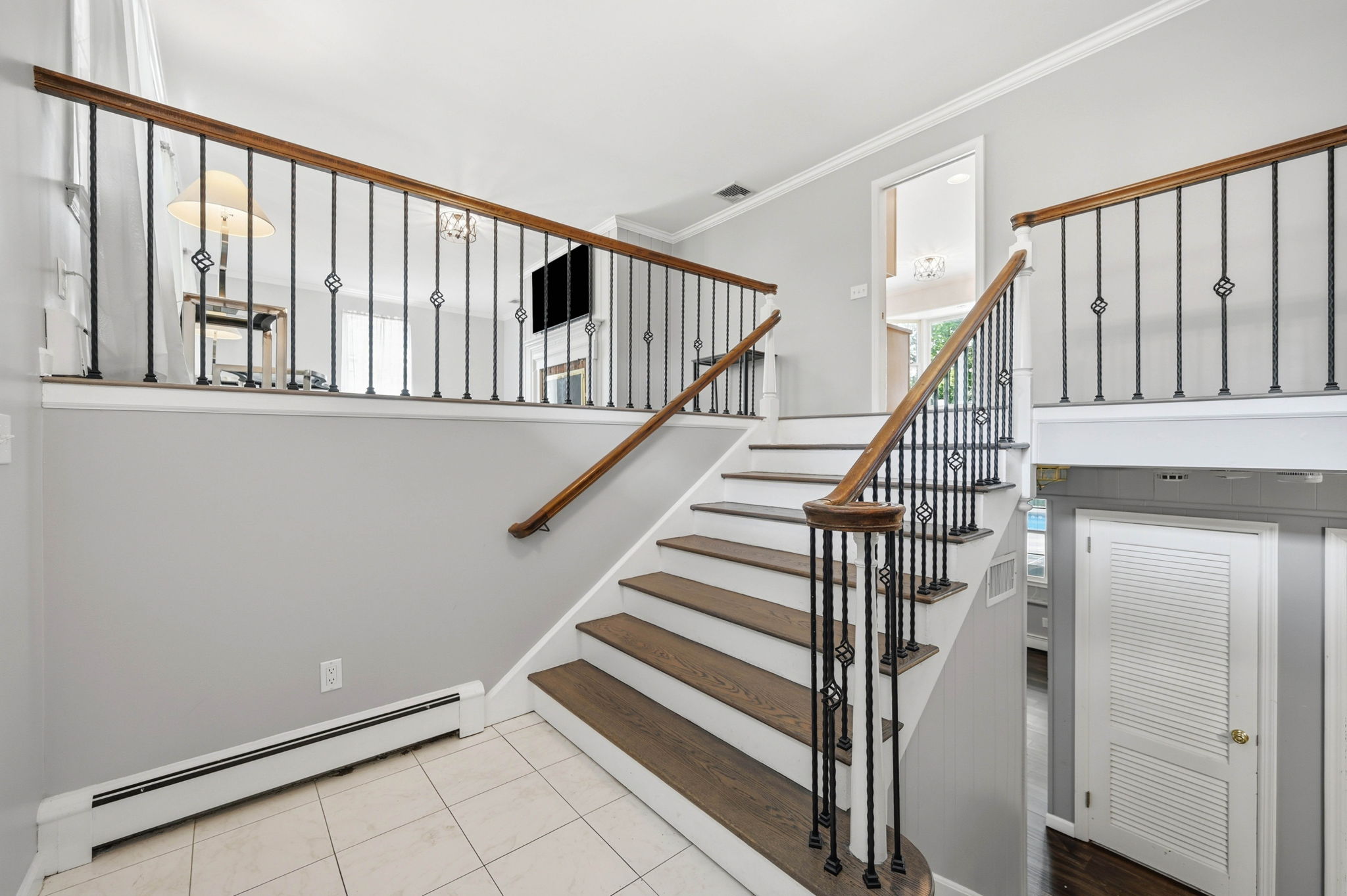 376 Lakeview Drive 