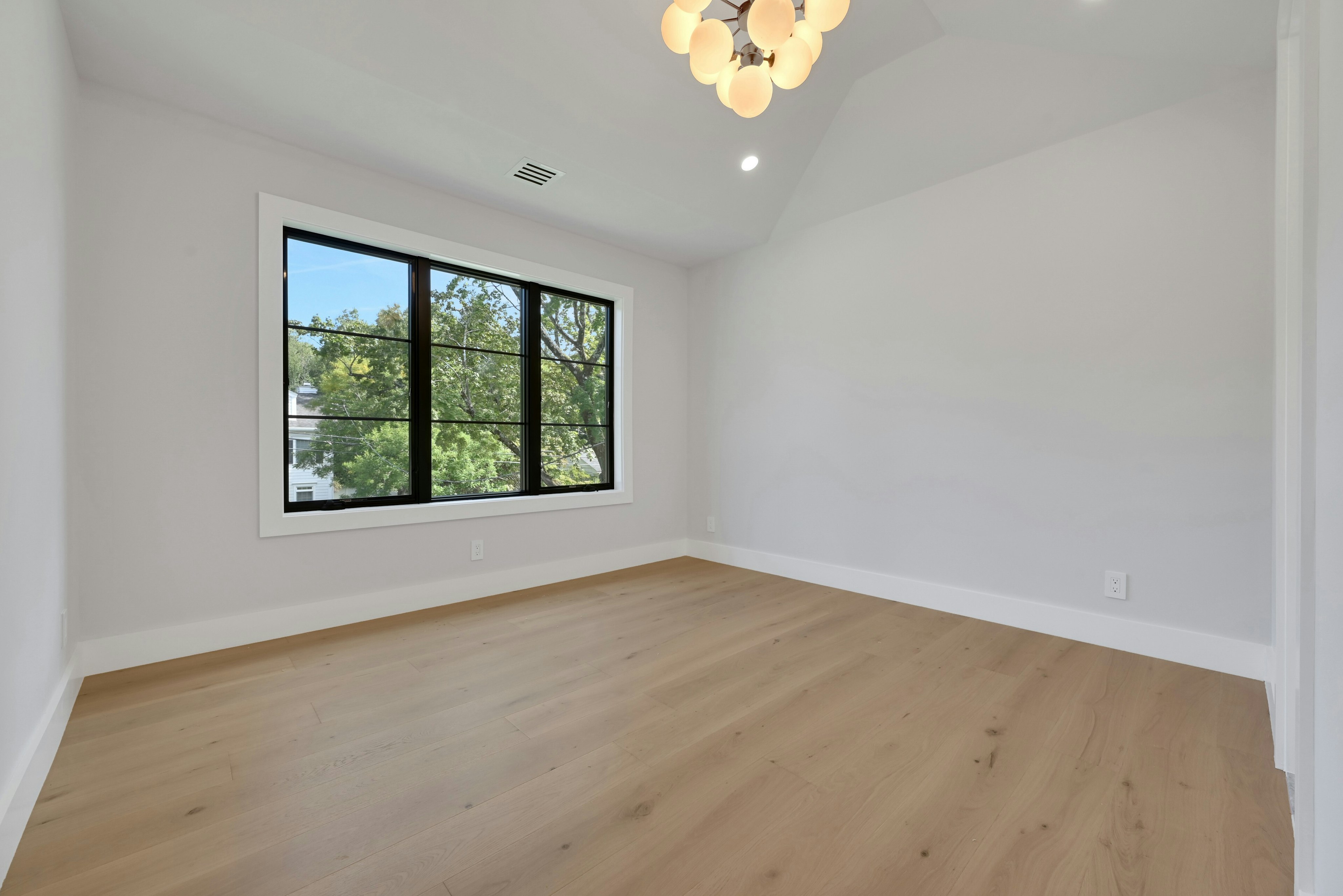 32 Highland Avenue 
