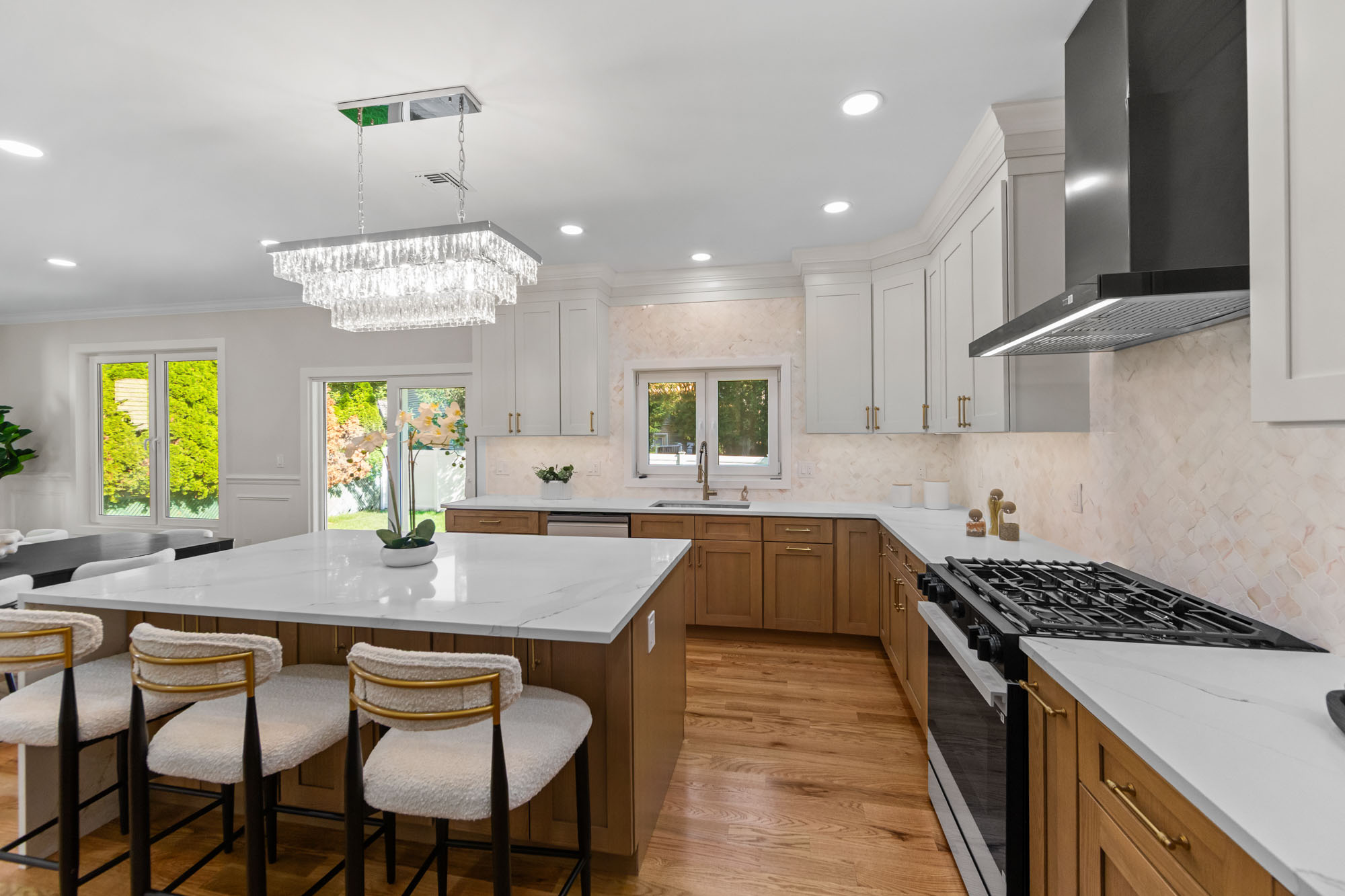 31-07 Morlot Avenue