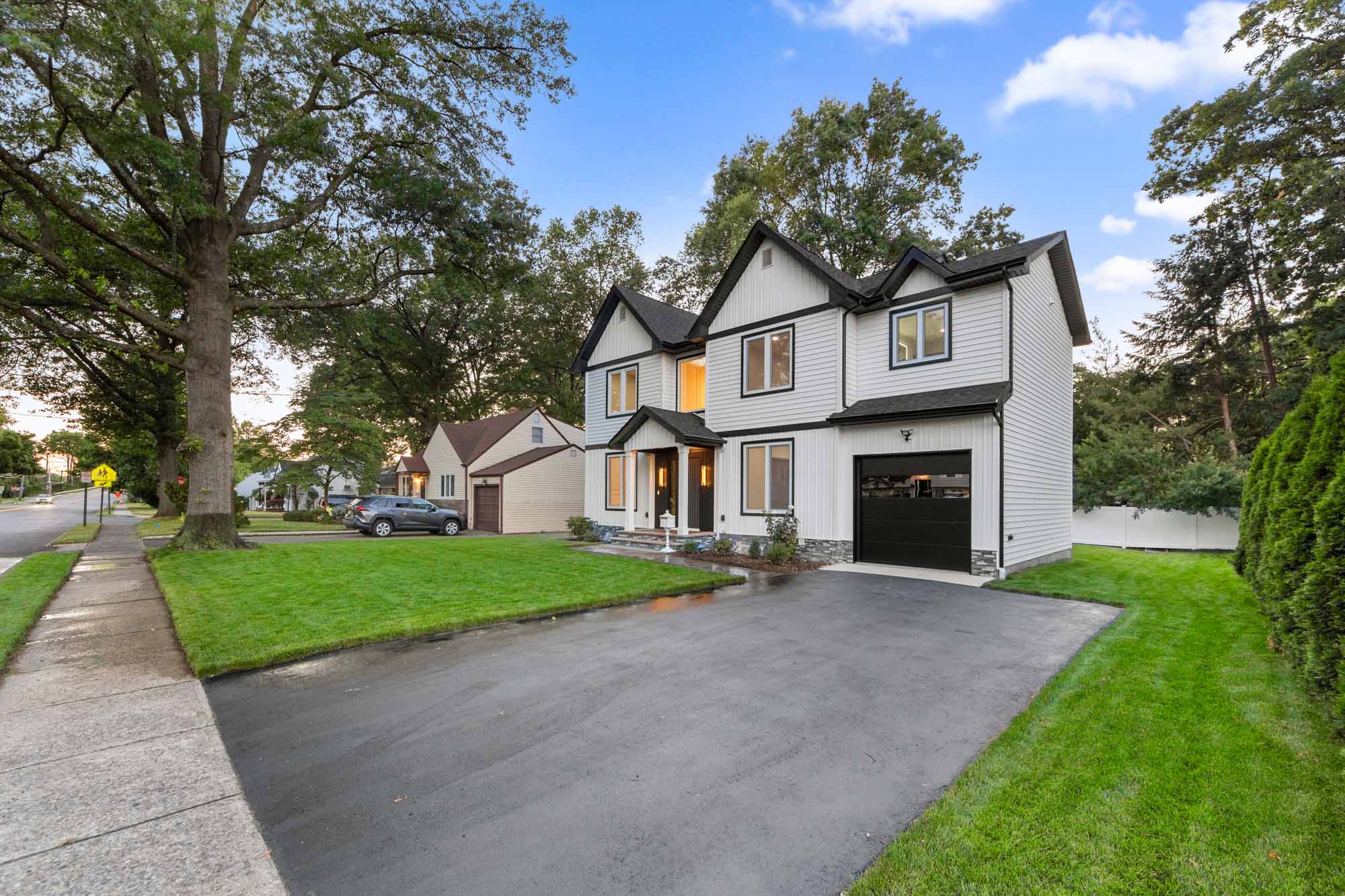 31-07 Morlot Avenue