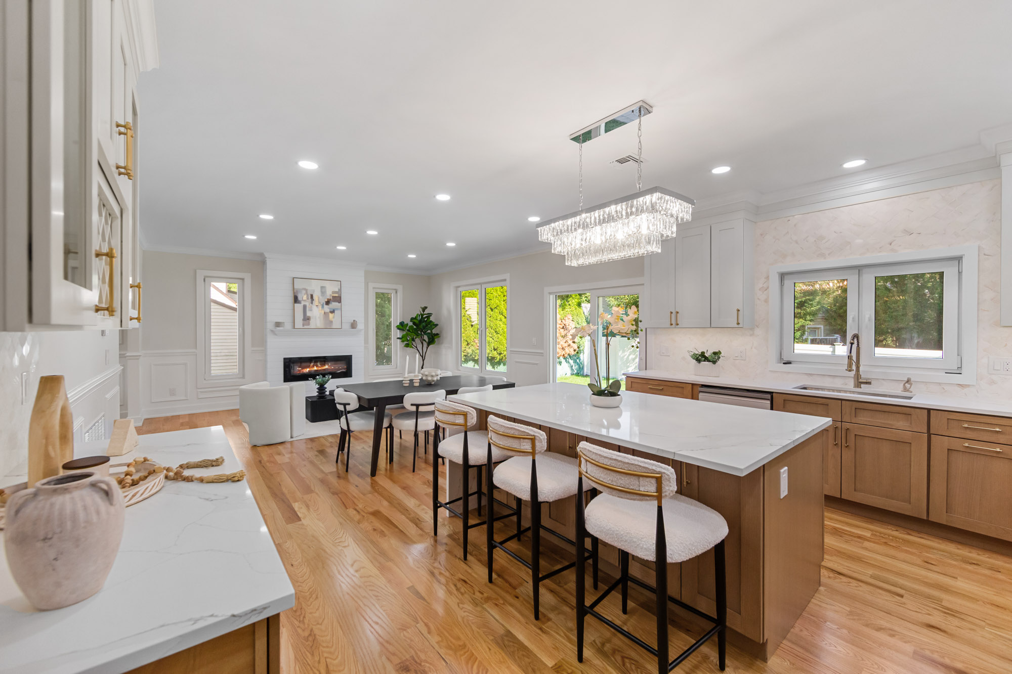 31-07 Morlot Avenue