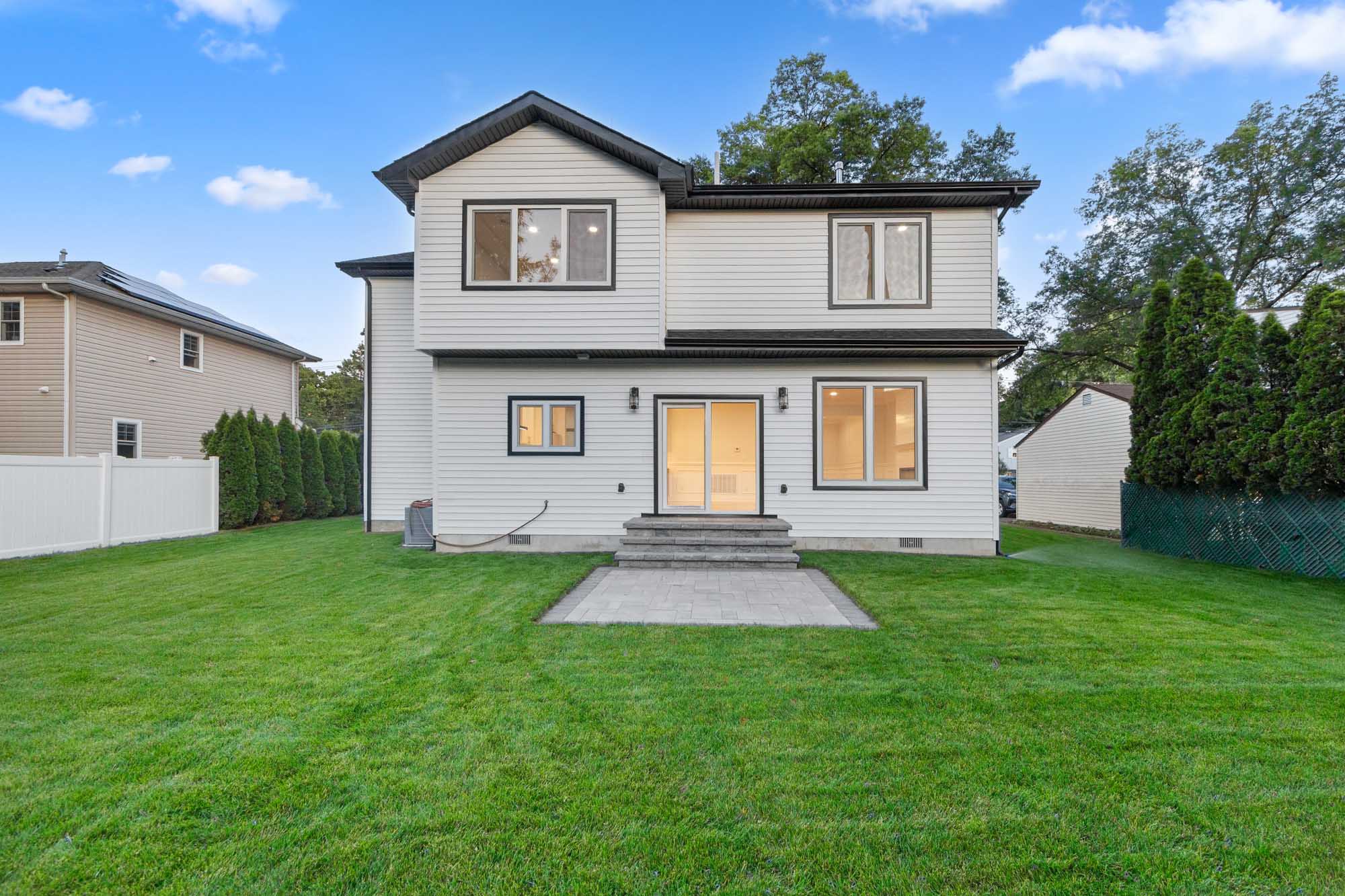 31-07 Morlot Avenue
