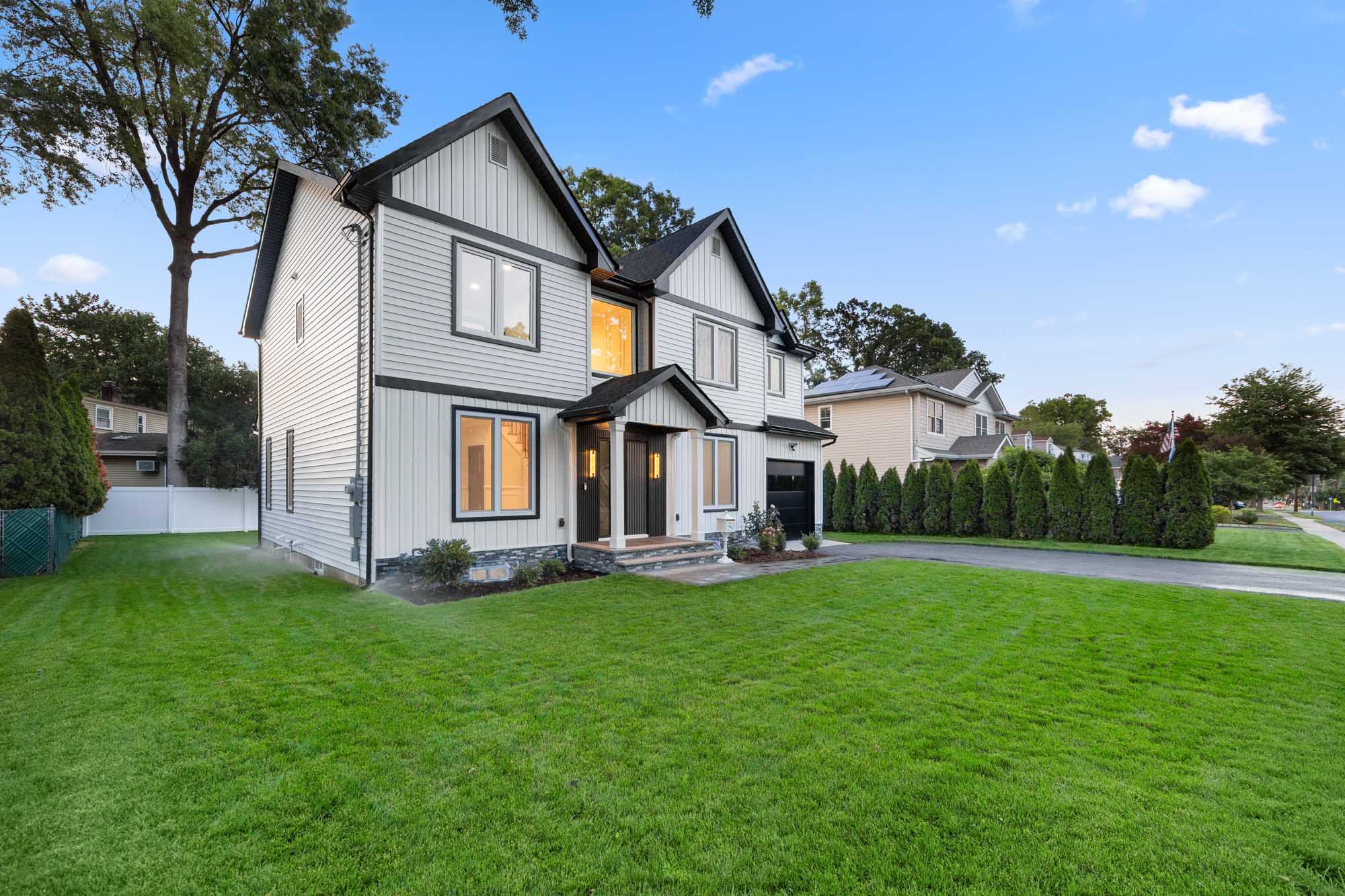 31-07 Morlot Avenue