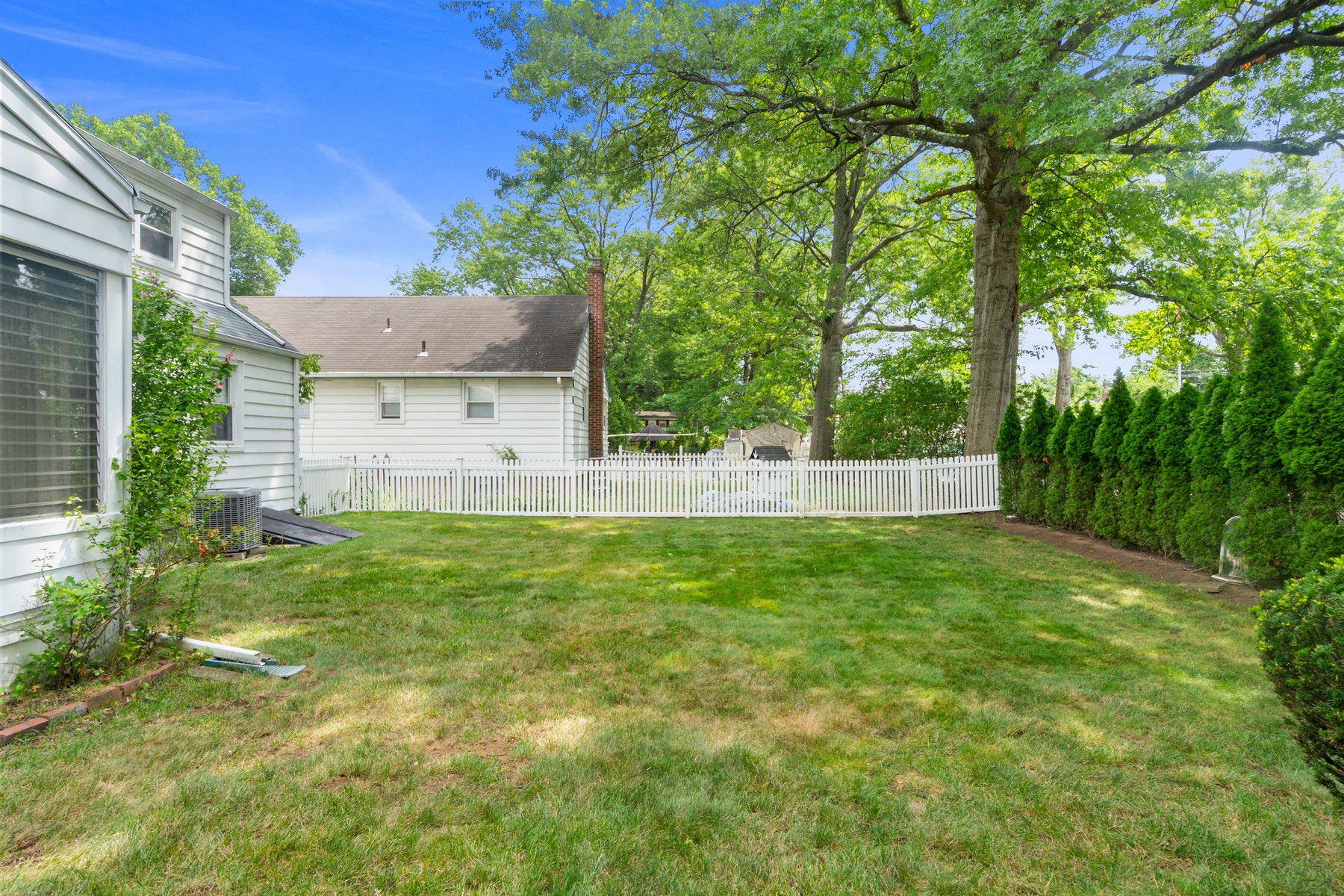 262 Linden Place 