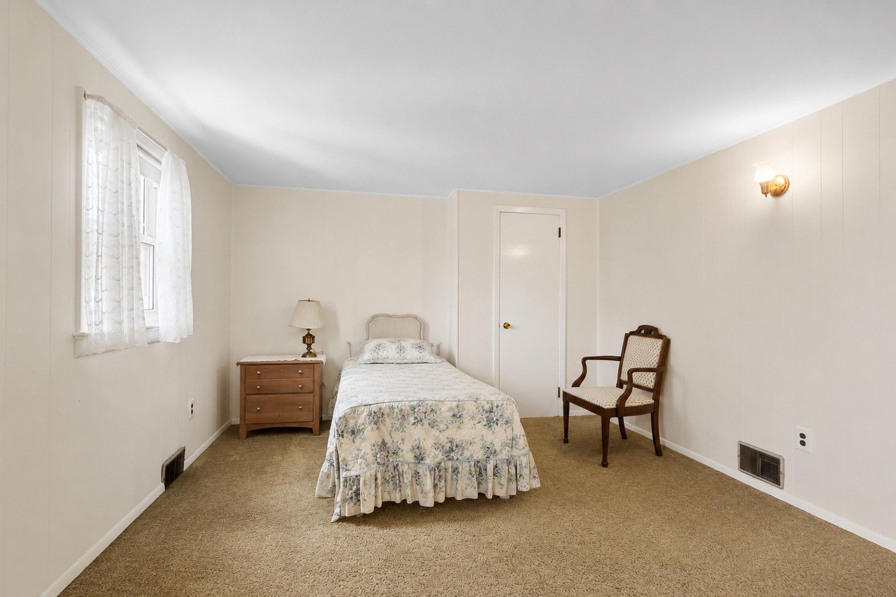 262 Linden Place 
