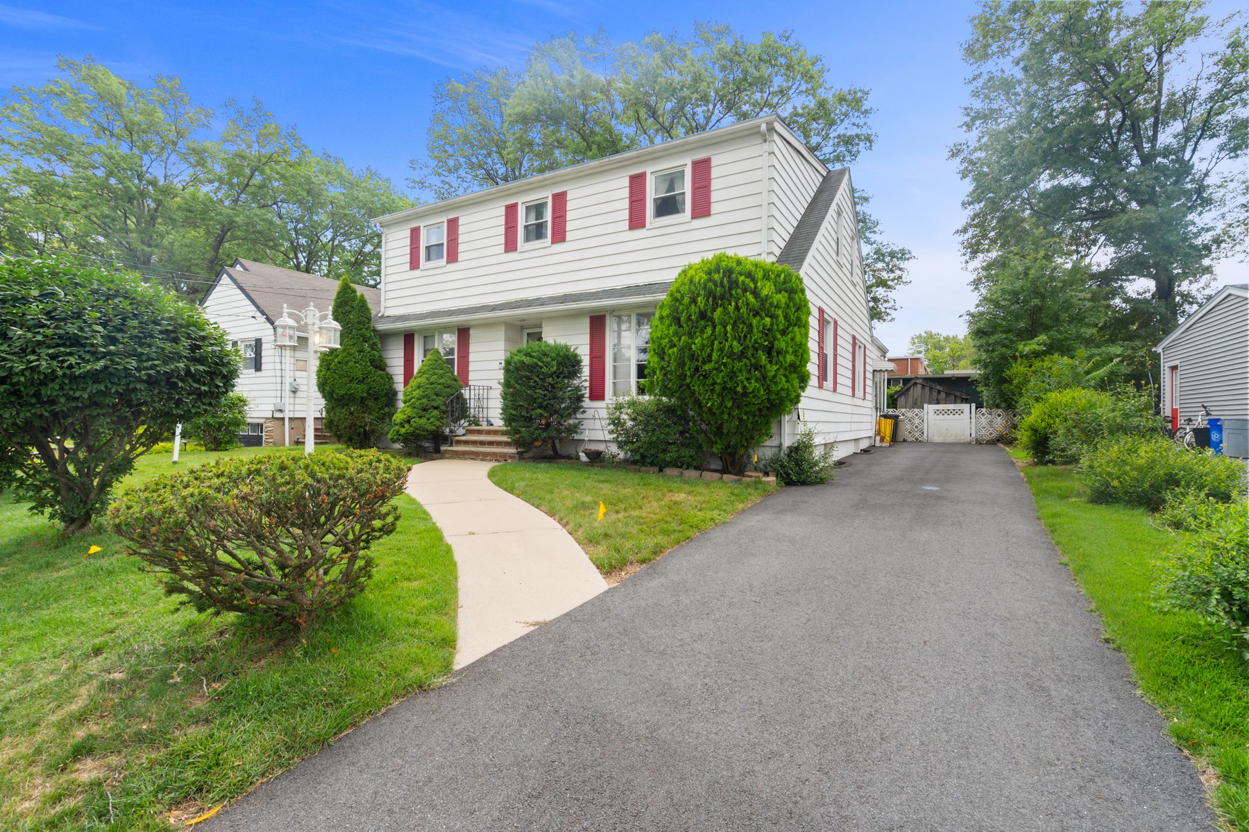 262 Linden Place 