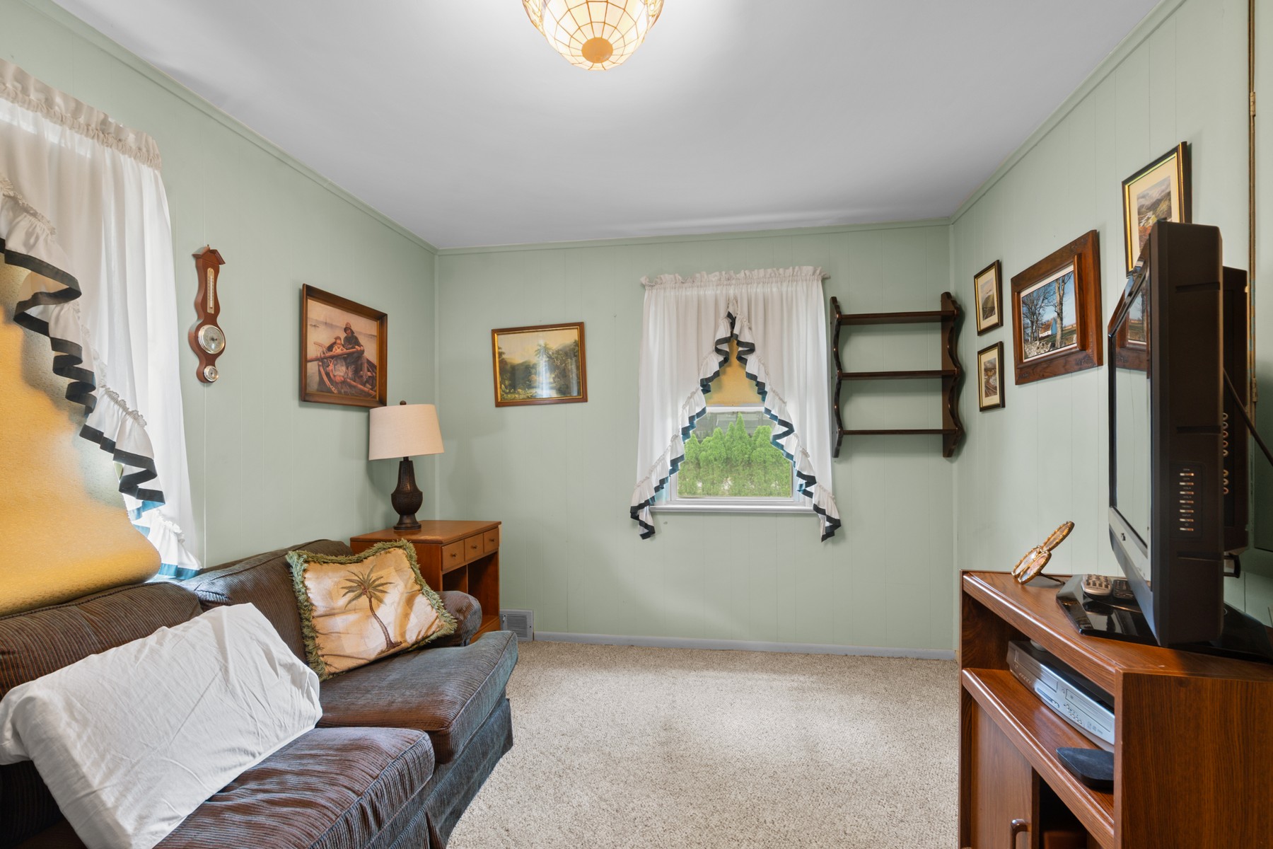 262 Linden Place 