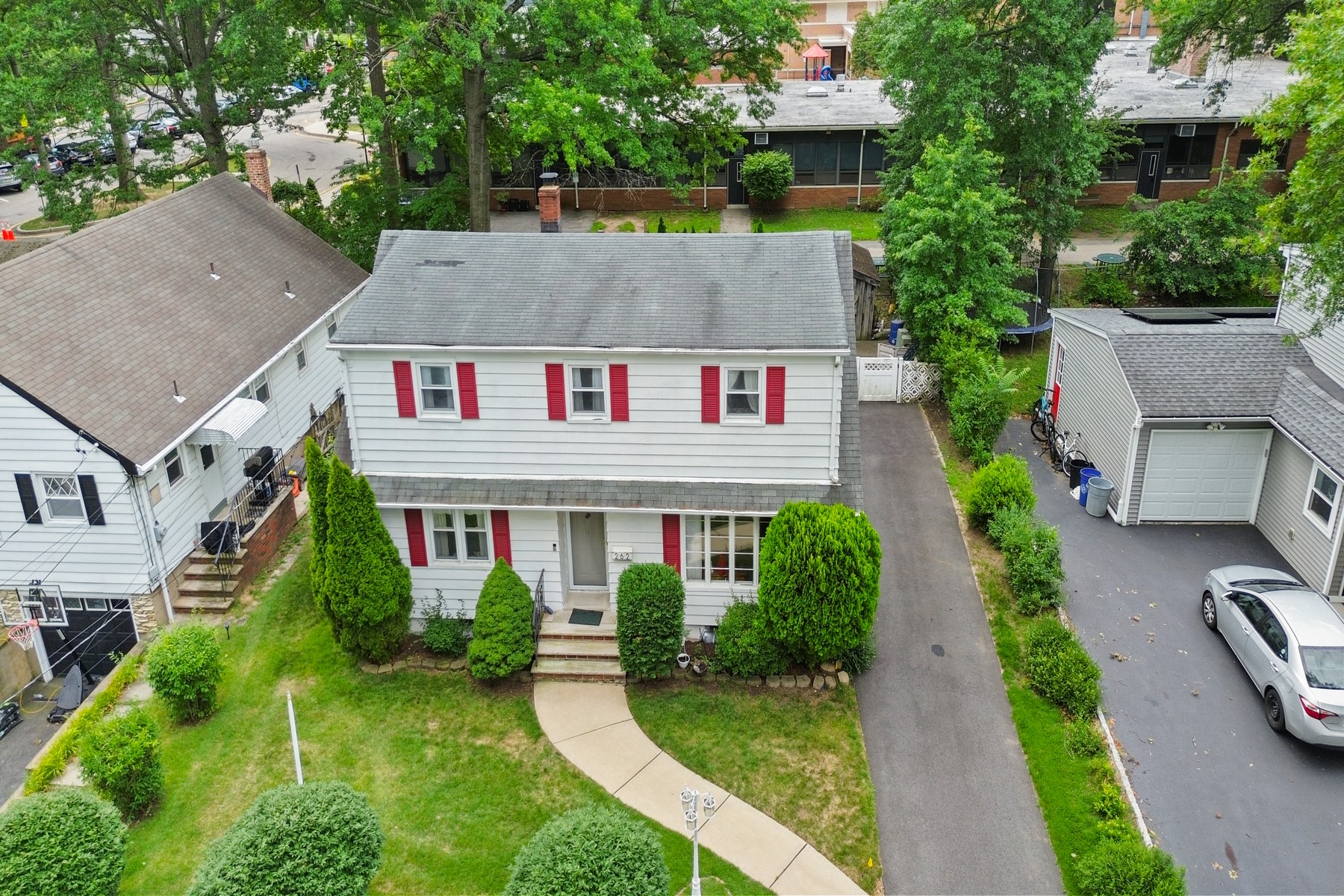 262 Linden Place 