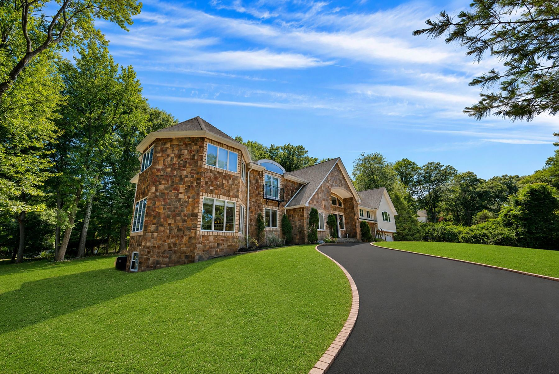 252 Mabel Place 