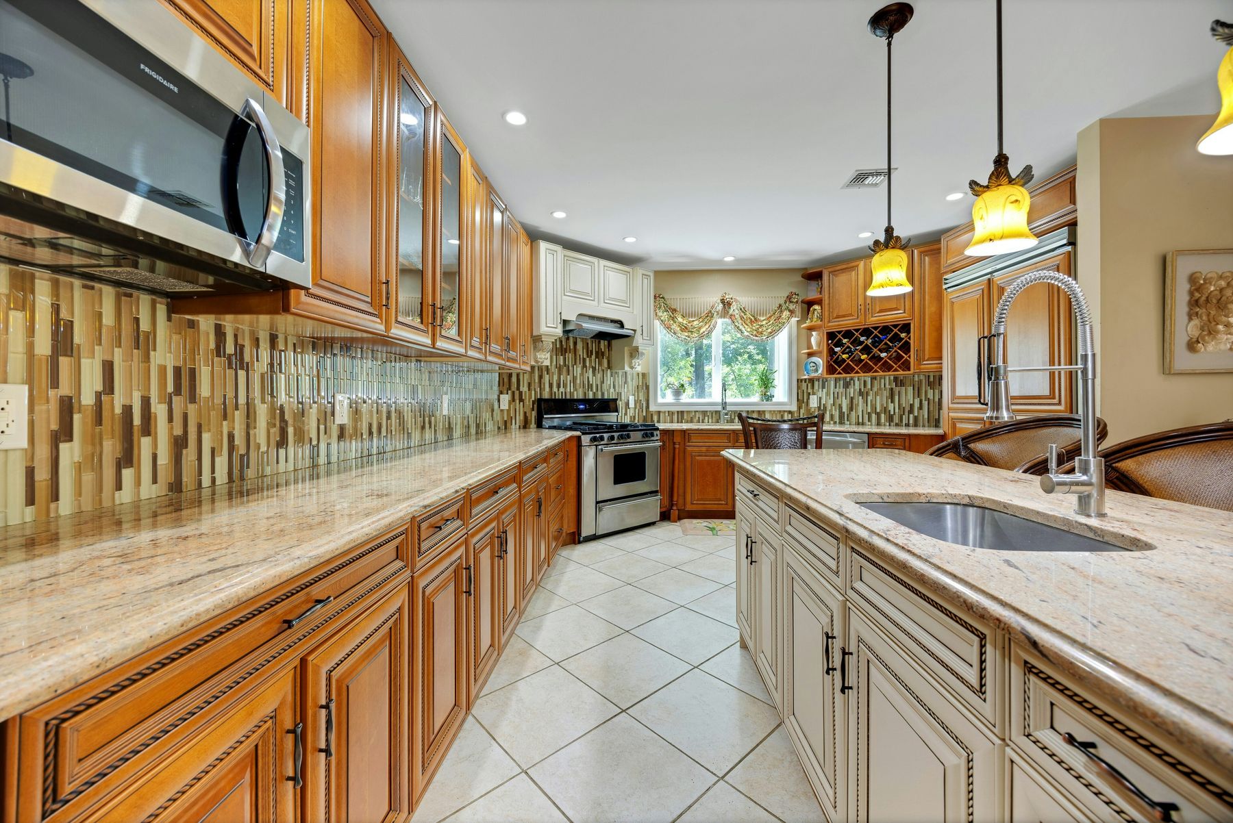 252 Mabel Place 