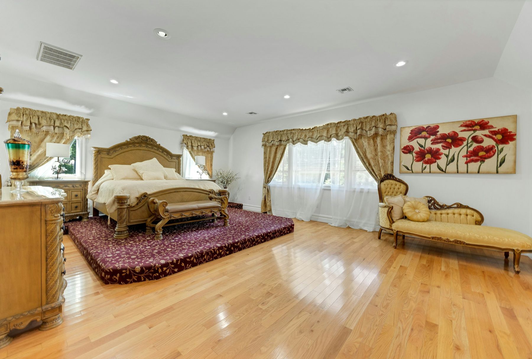 252 Mabel Place 