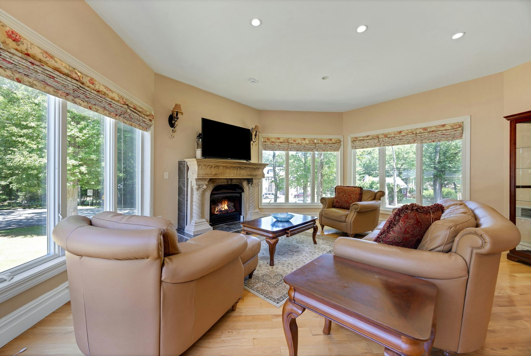 252 Mabel Place 