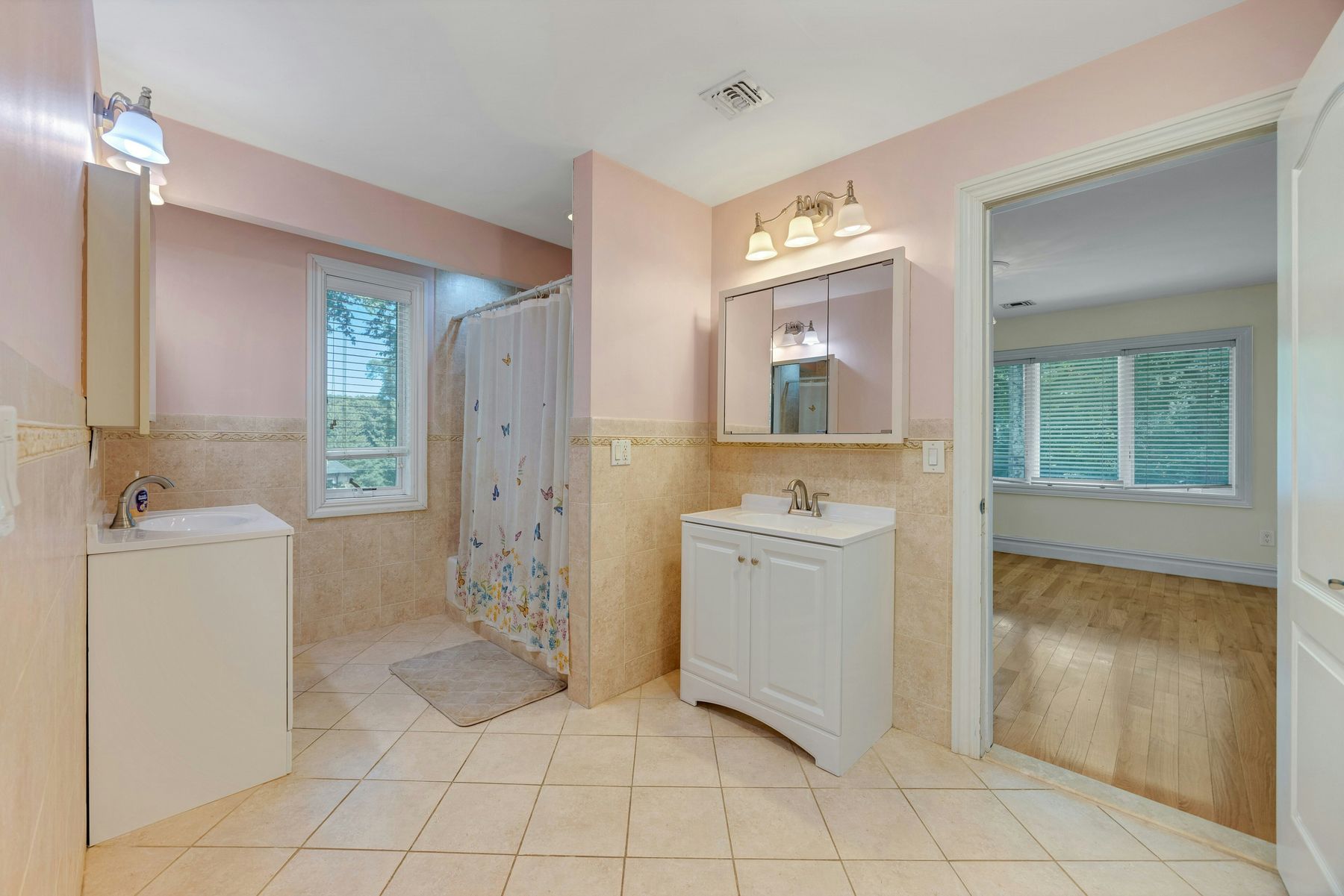 252 Mabel Place 