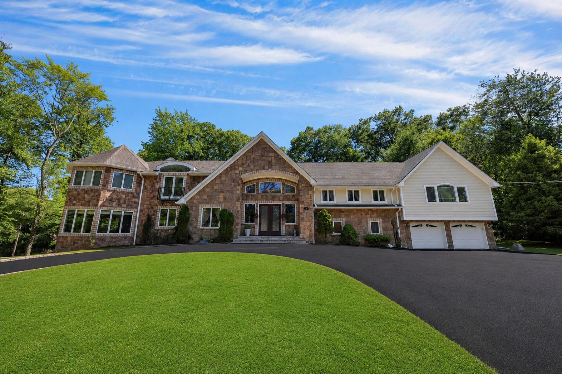 252 Mabel Place 