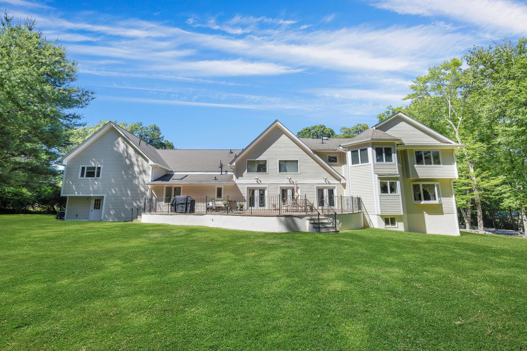 252 Mabel Place 