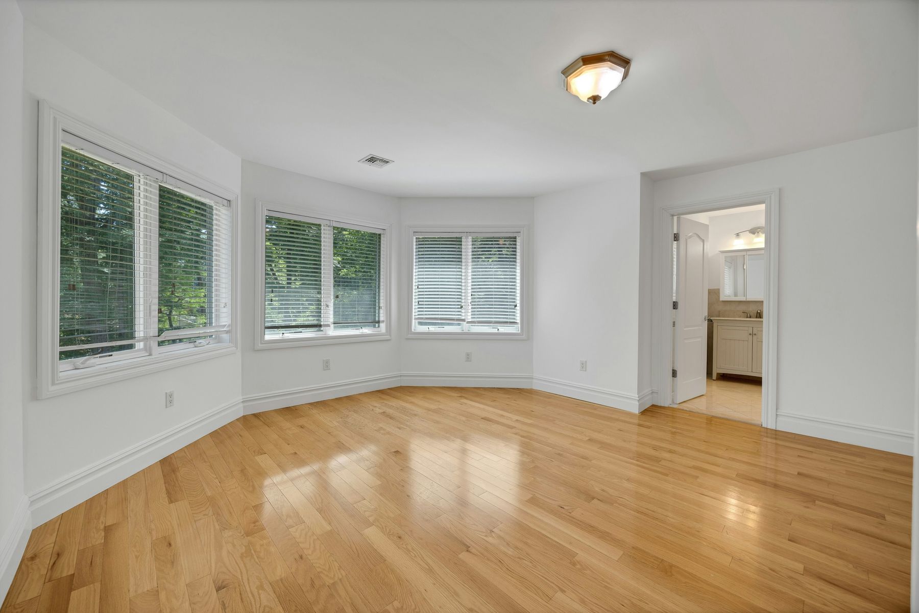 252 Mabel Place 