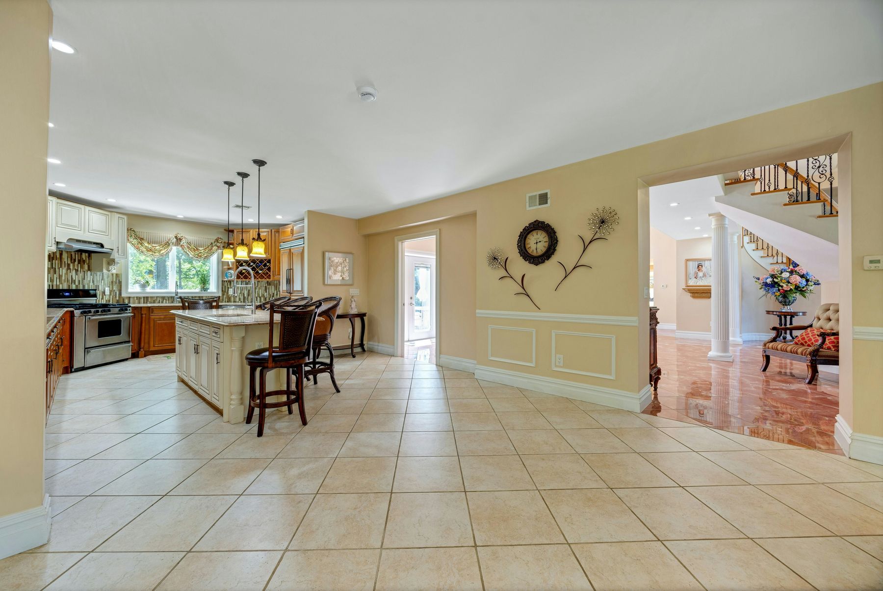 252 Mabel Place 