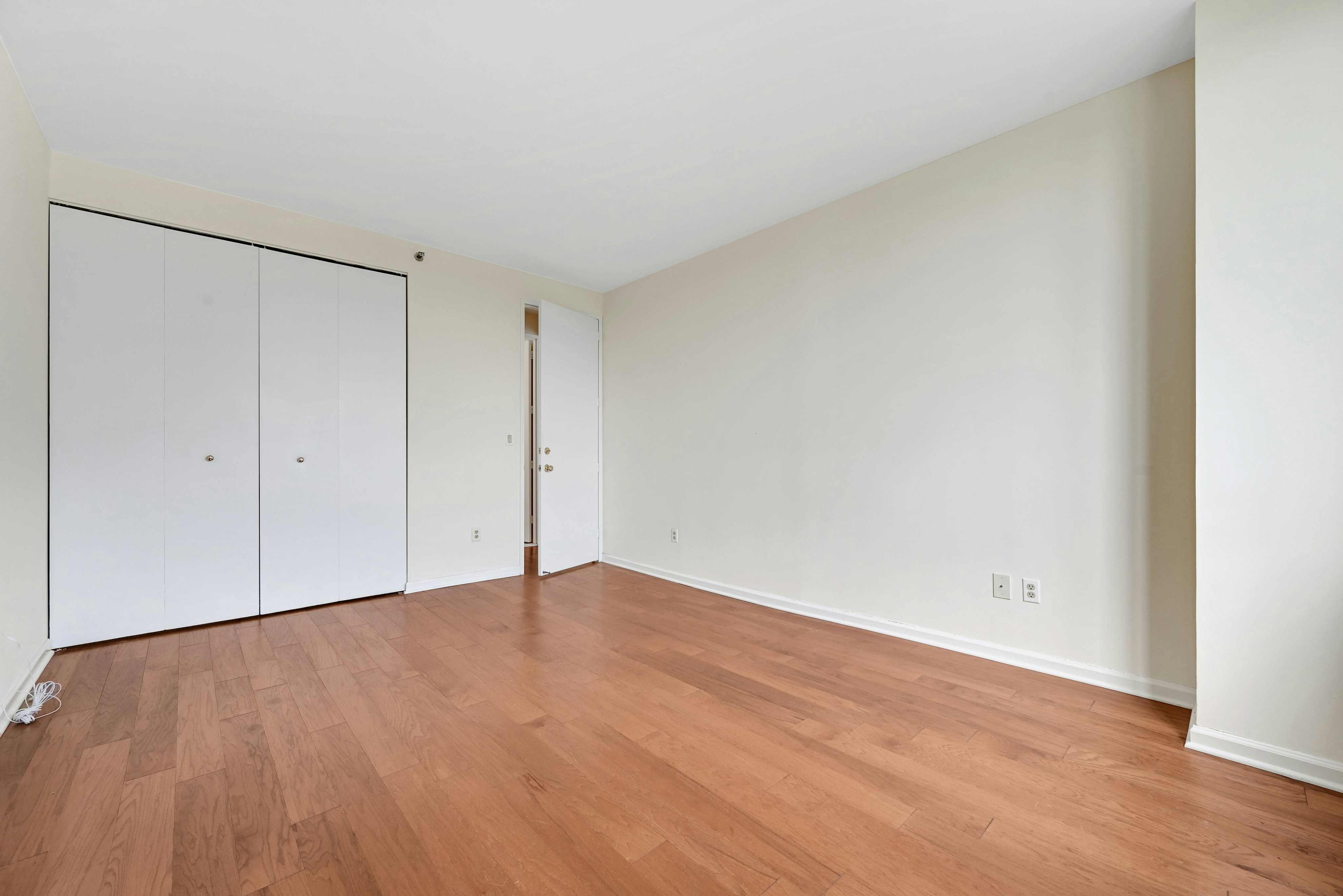100 Carlyle Drive 5L-N