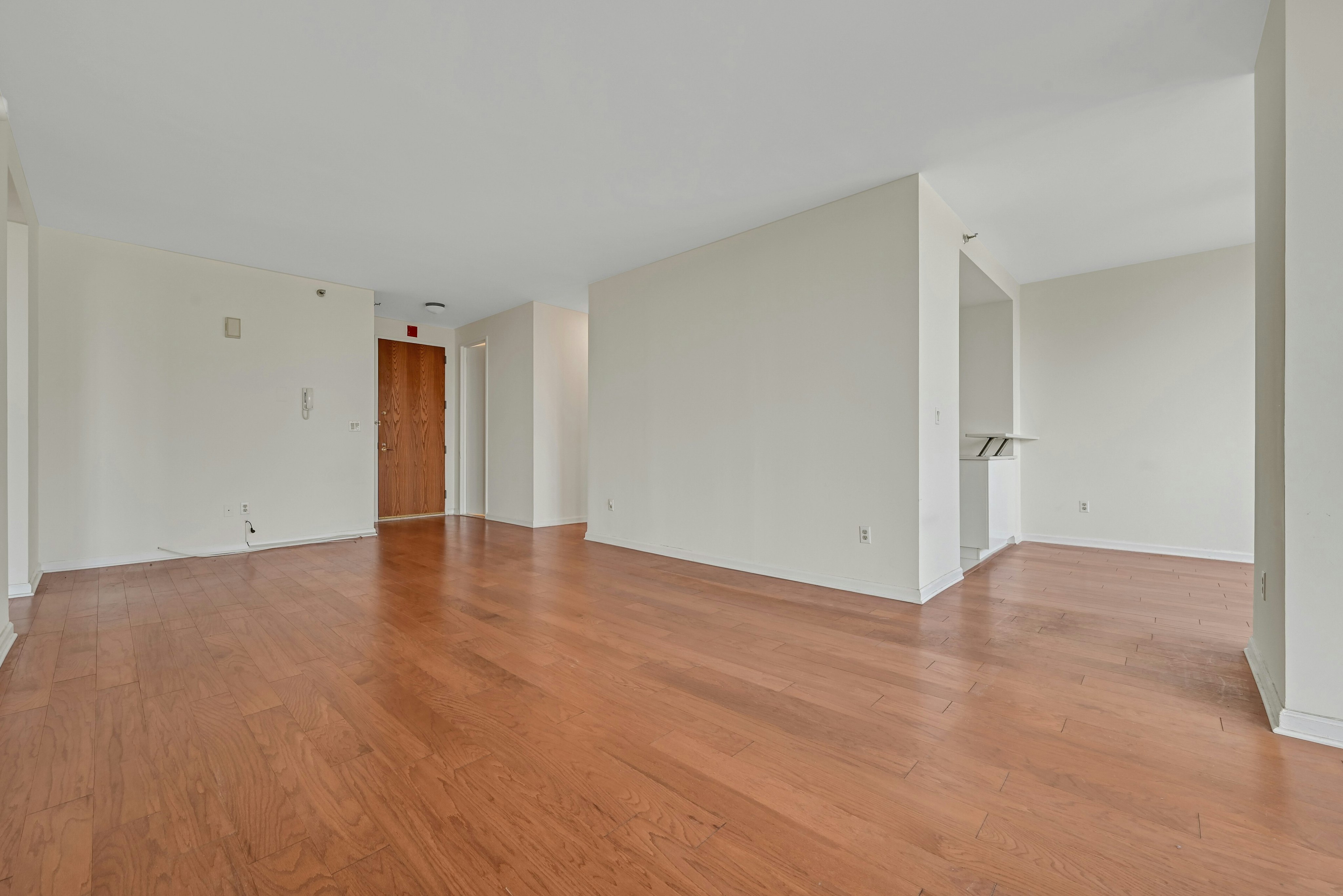 100 Carlyle Drive 5L-N